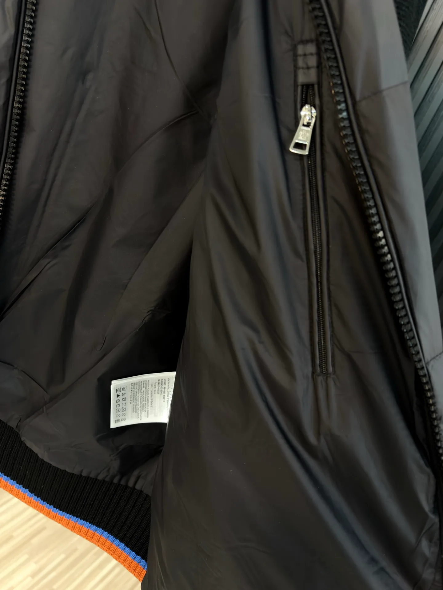 Men's Jackets And Down Jackets MONCLER 18218455