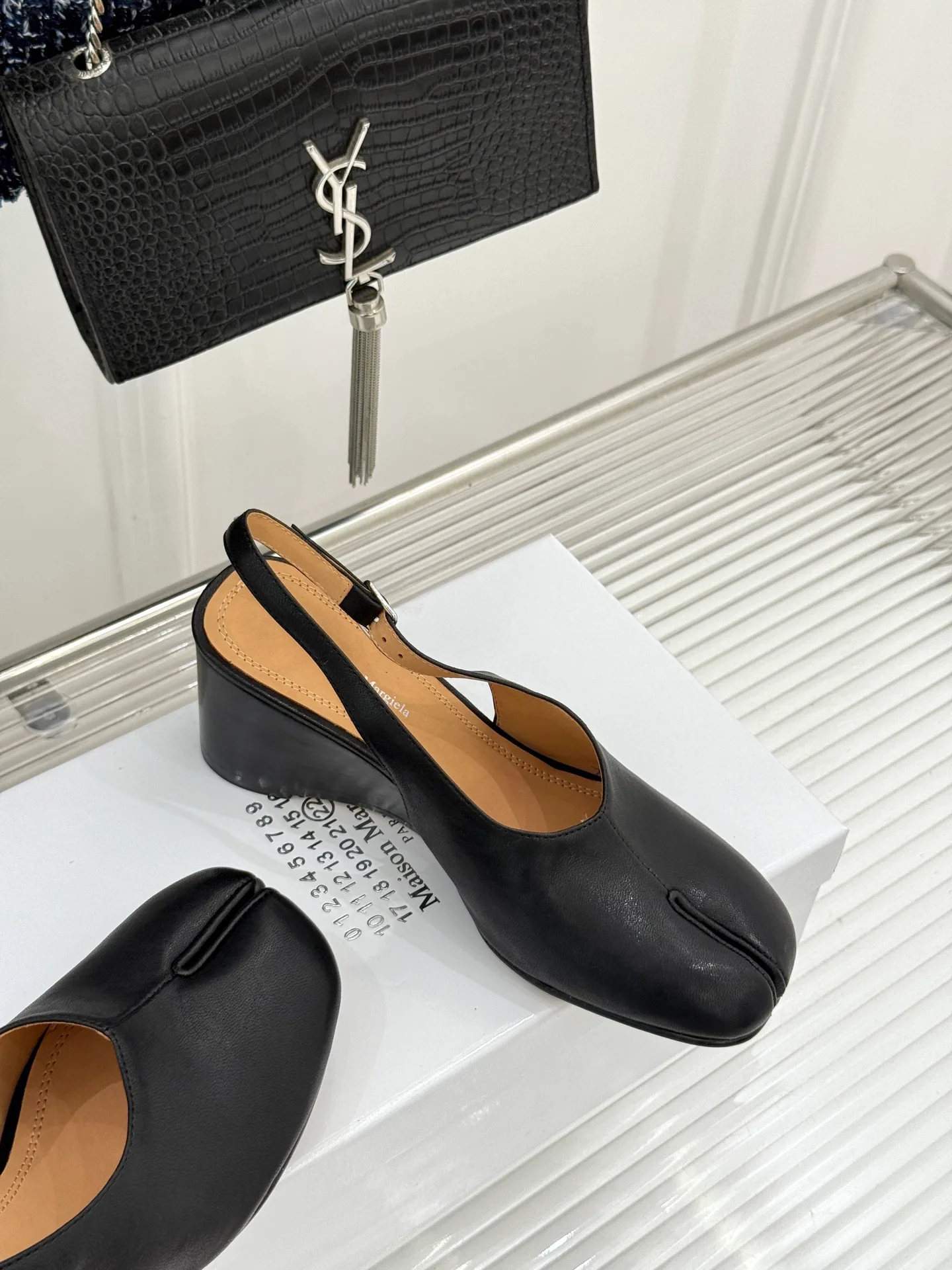 Women's Open-Toe Sandals MAISON MARGIELA 17646516