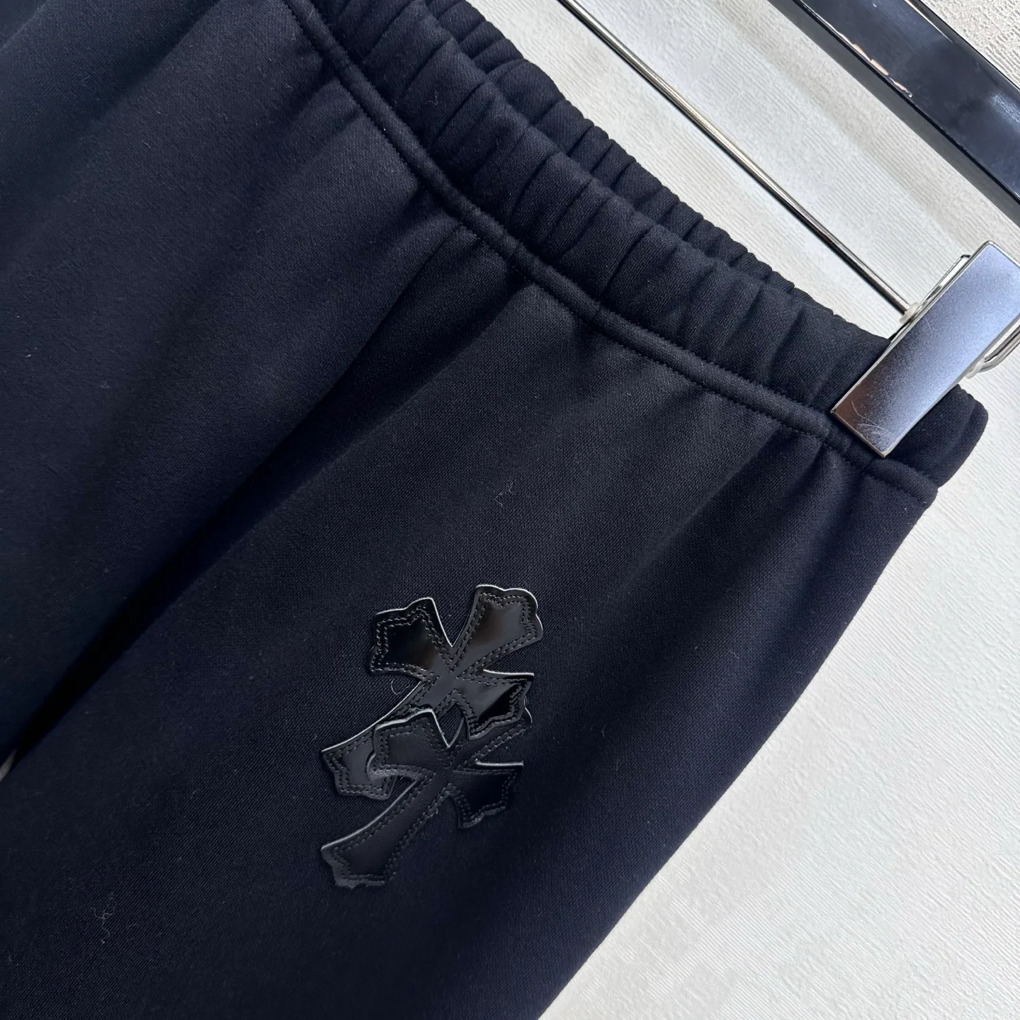Women's Trousers CHROME HEARTS 18432113