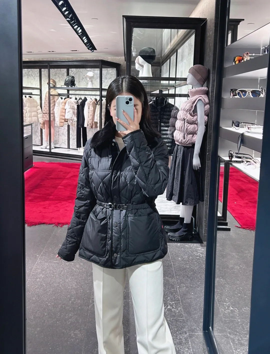 Women's Jackets And Down Jackets MONCLER 17880216