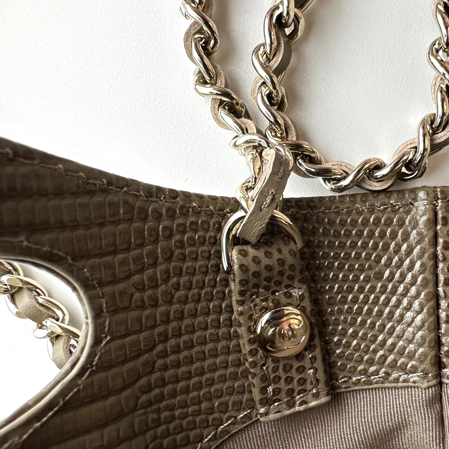Women's Classic Handbags CHANEL 17302685