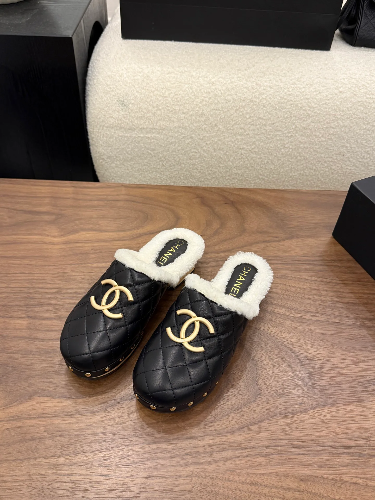 Women's Mules And Clogs CHANEL 18223744