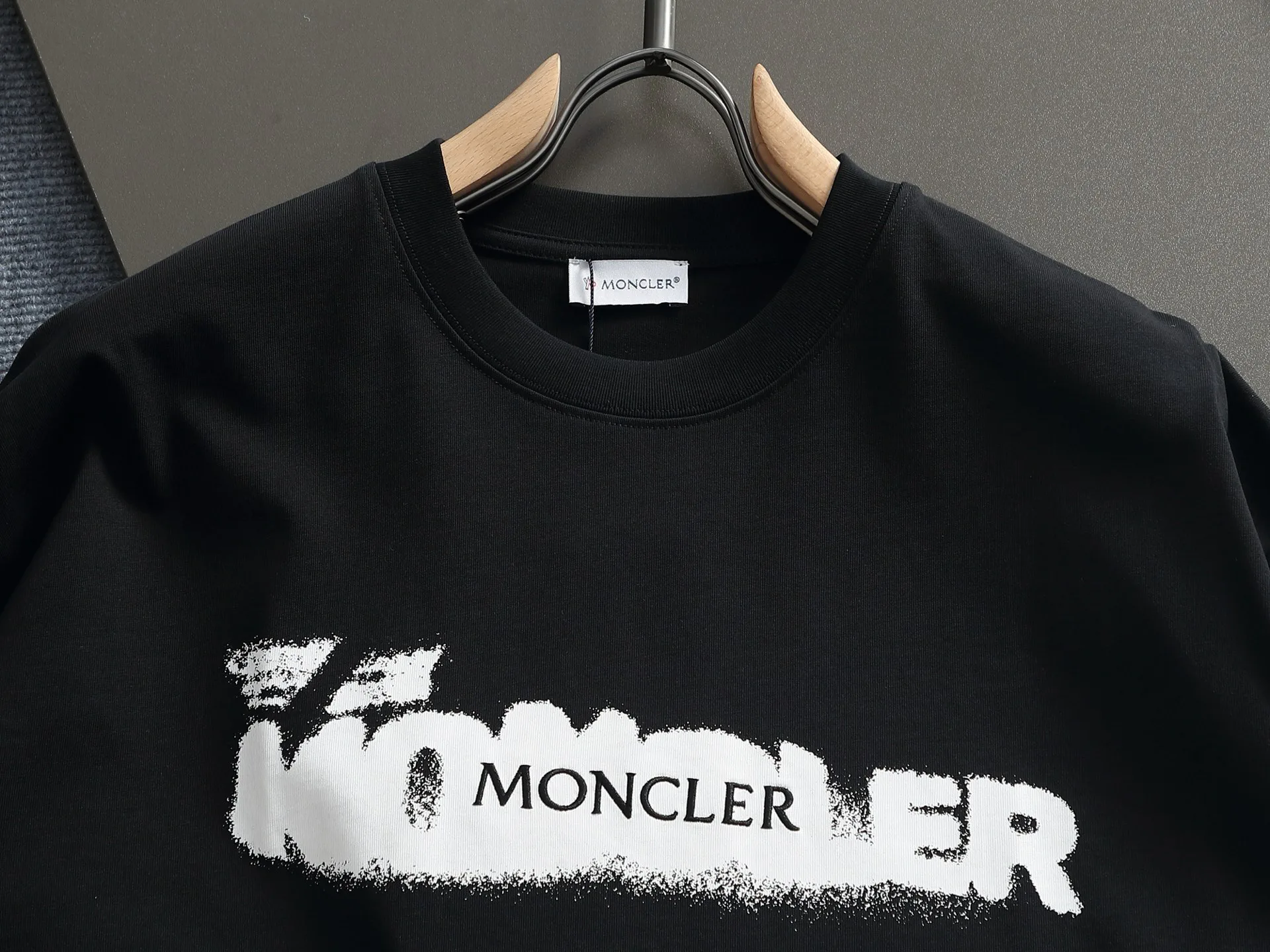 Men's T-Shirts MONCLER 16863680