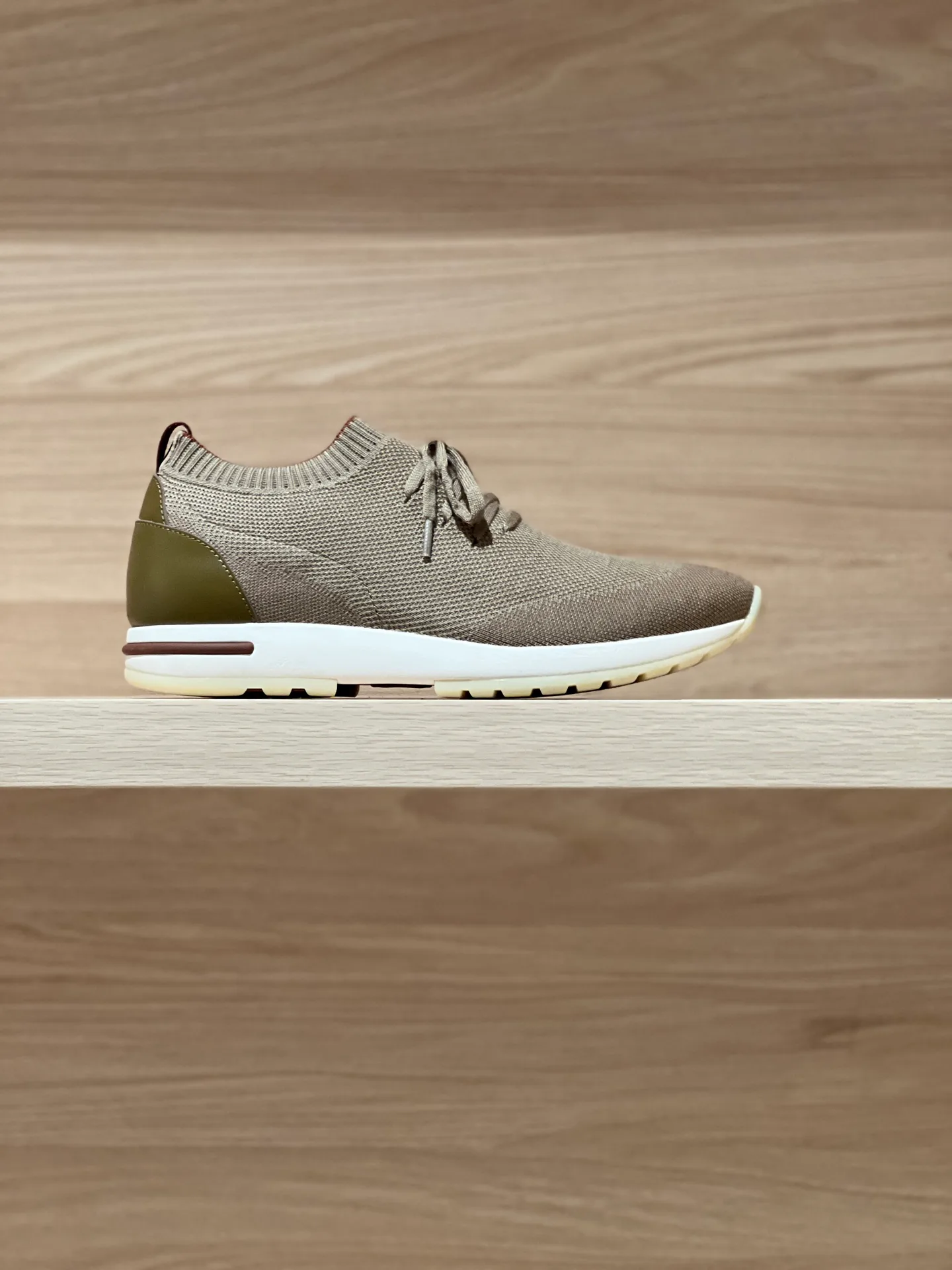 Men's Sneakers LORO PIANA 18194123