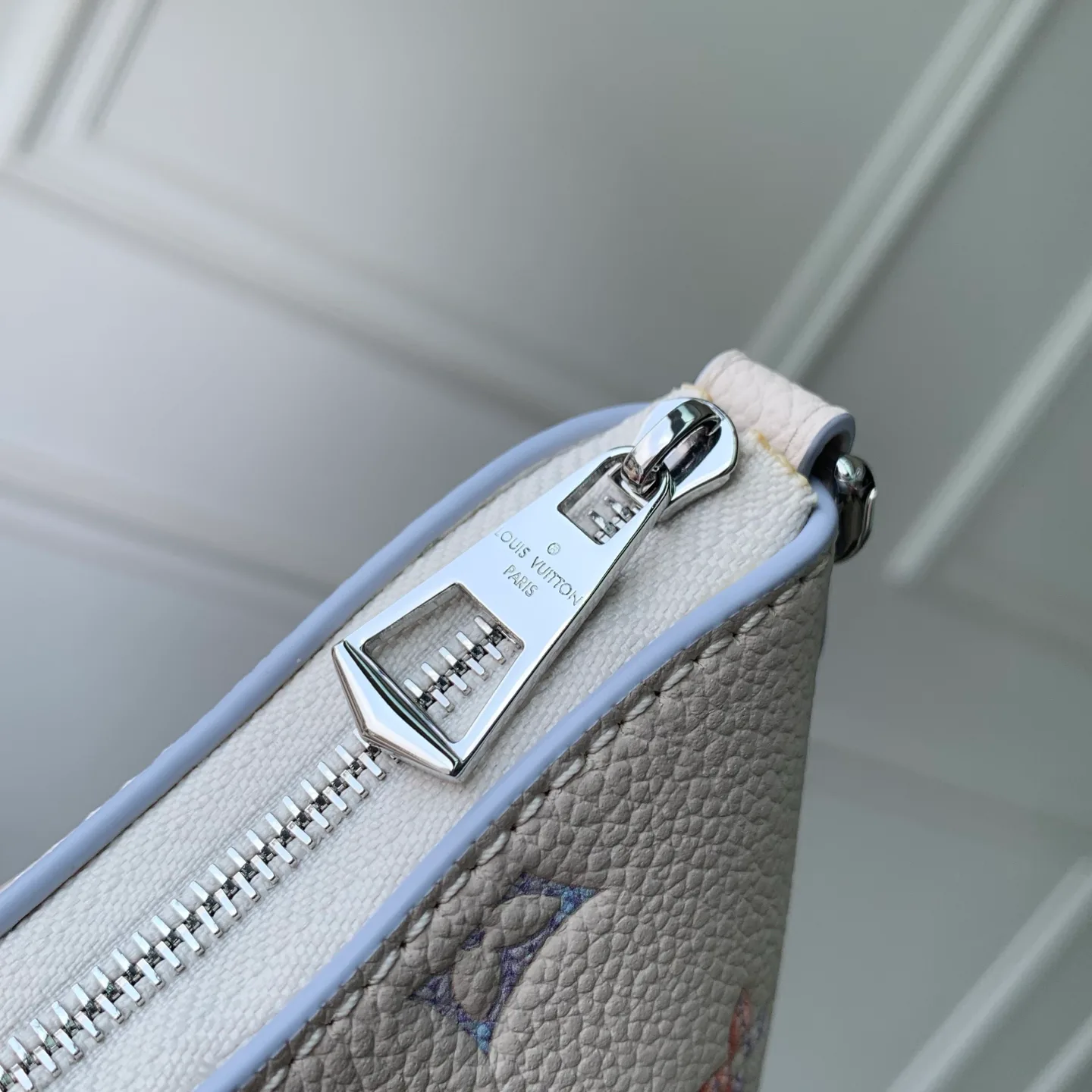 Women's Classic Handbags LOUIS VUITTON 18147485