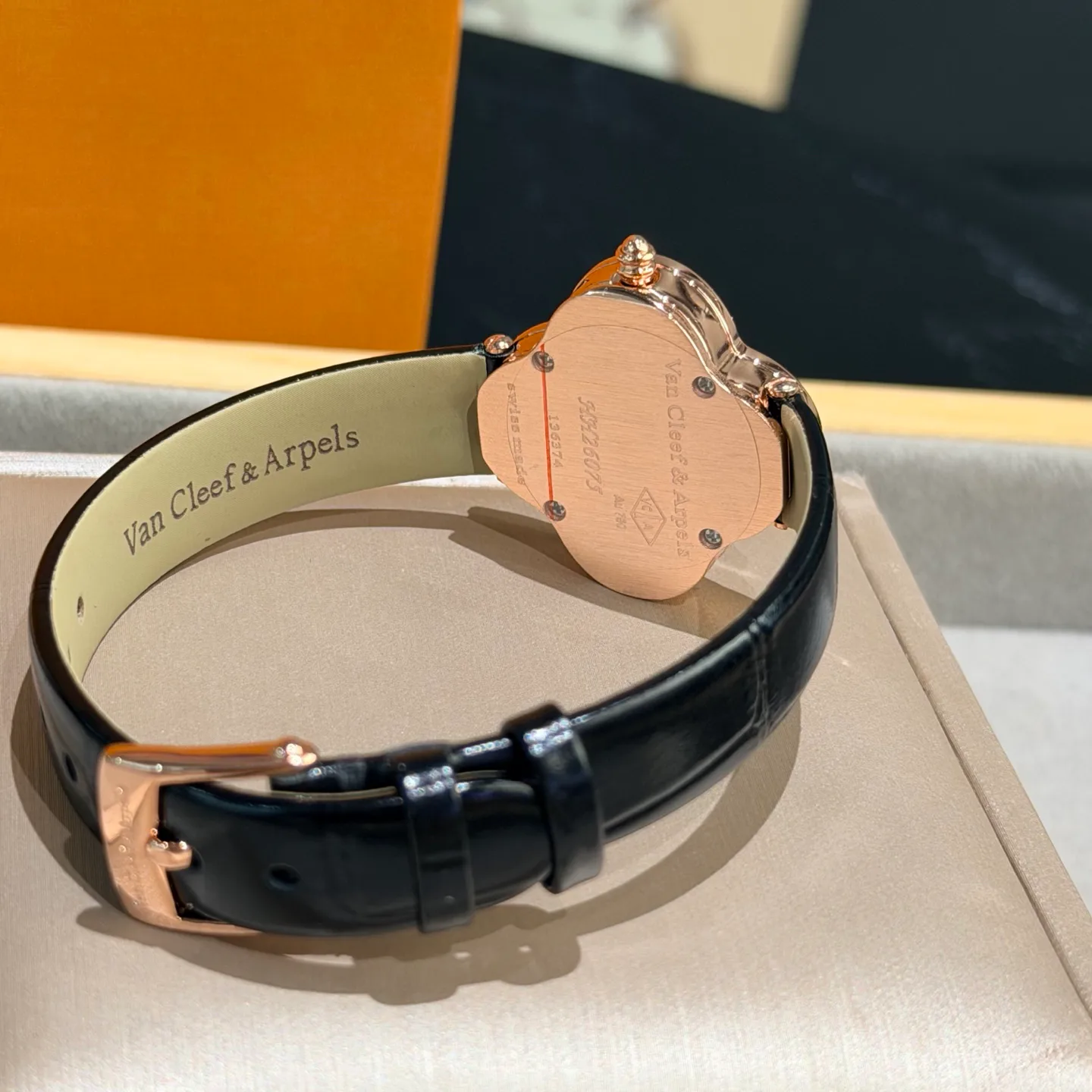 Women's Watches VAN CLEEF & ARPELS 18362059