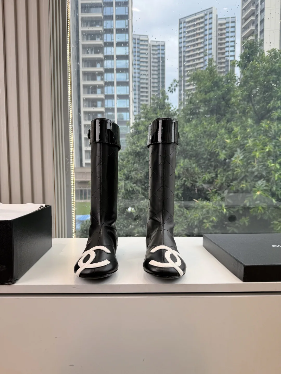 Women's Boots CHANEL 18053101