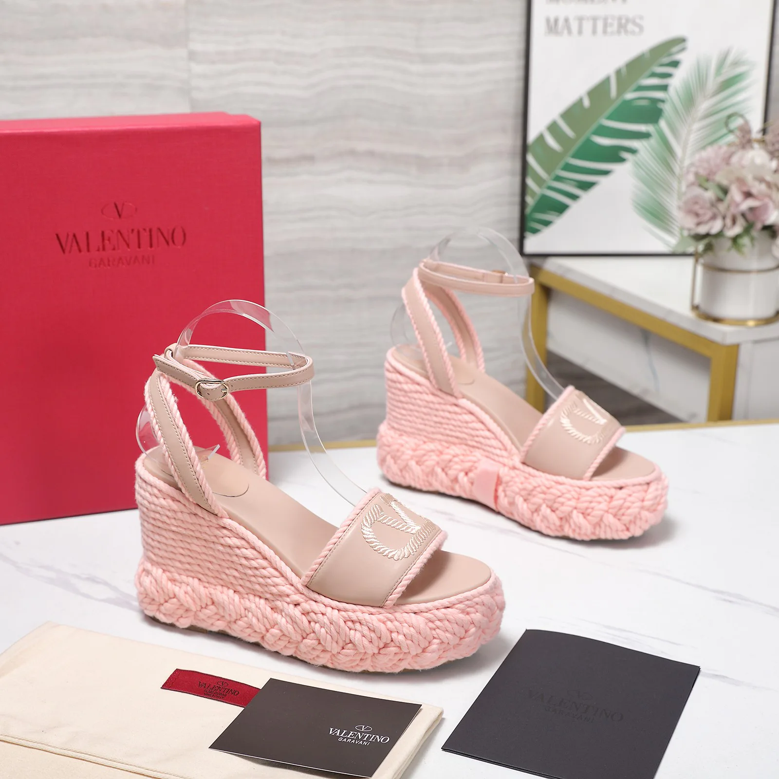 Women's Open-Toe Sandals VALENTINO 17371717