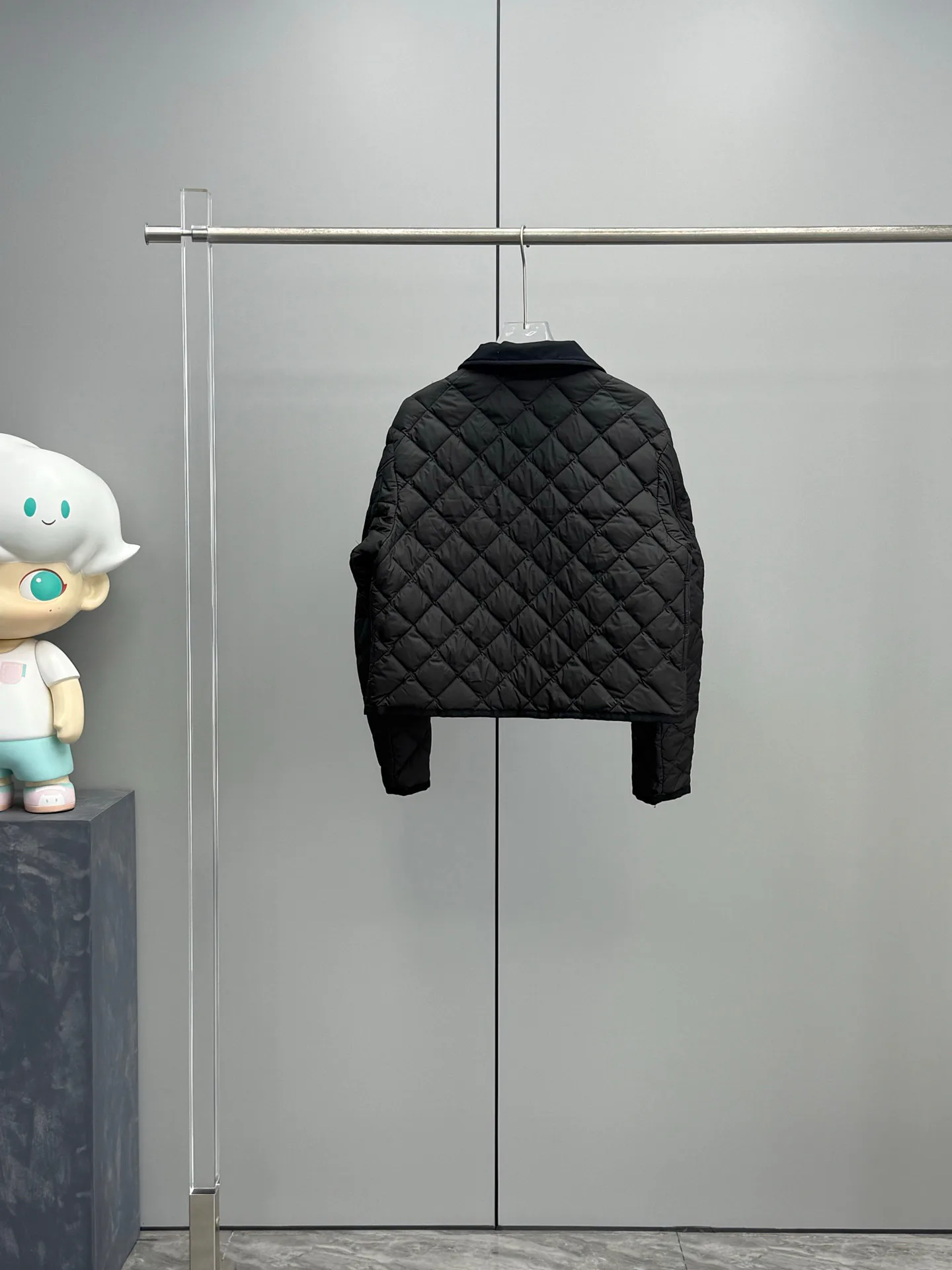 Women's Jackets And Down Jackets MONCLER 17897327