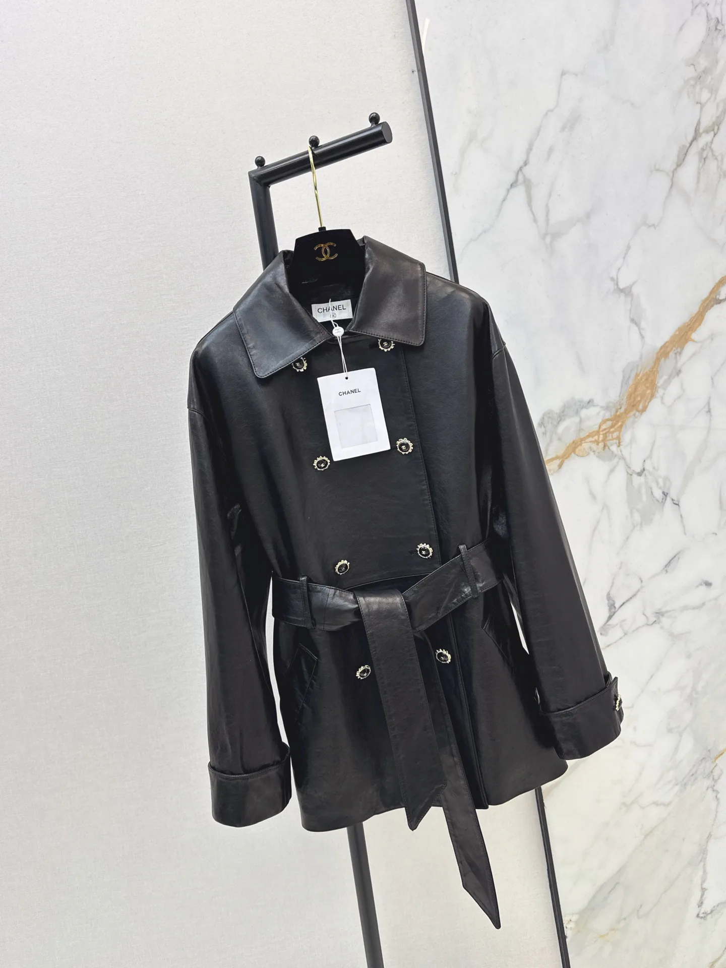 Women's Leather Jackets And Sheepskin Coats CHANEL 18253120