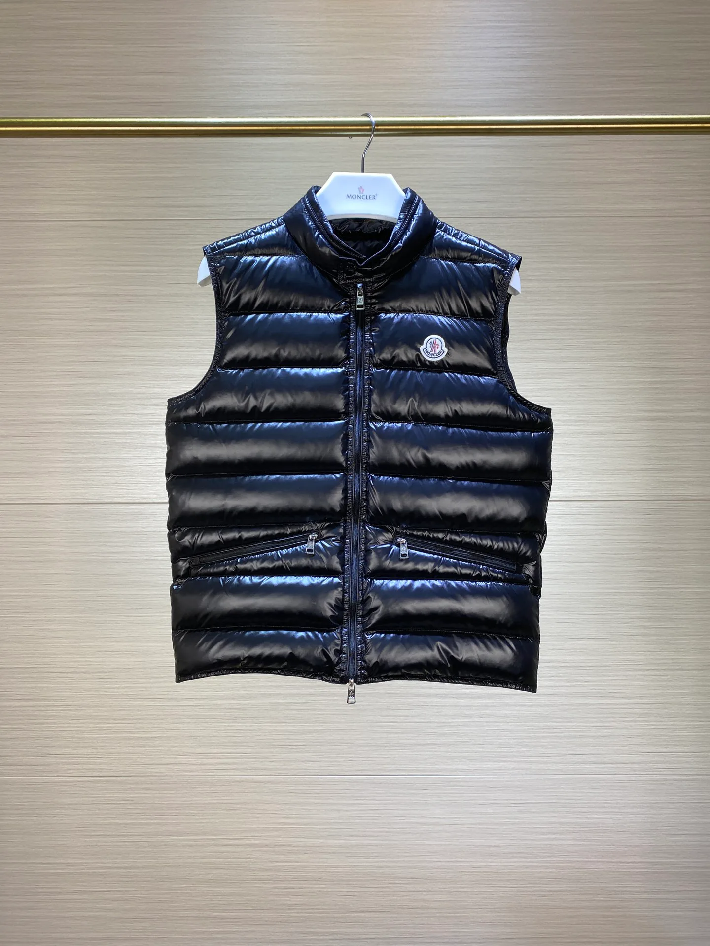 Men's Vests MONCLER 18204173