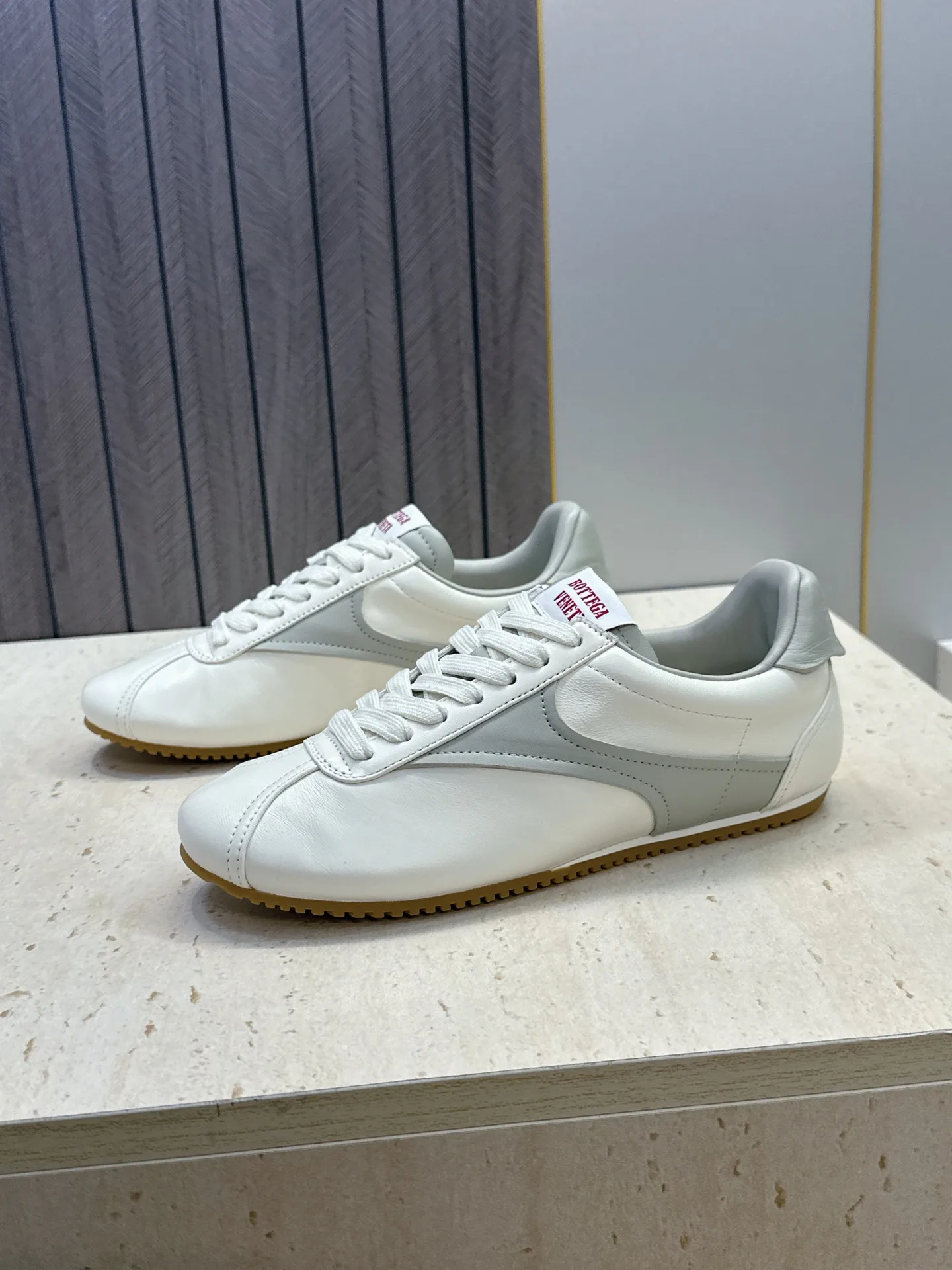 Women's Sneakers BOTTEGA VENETA 17861783