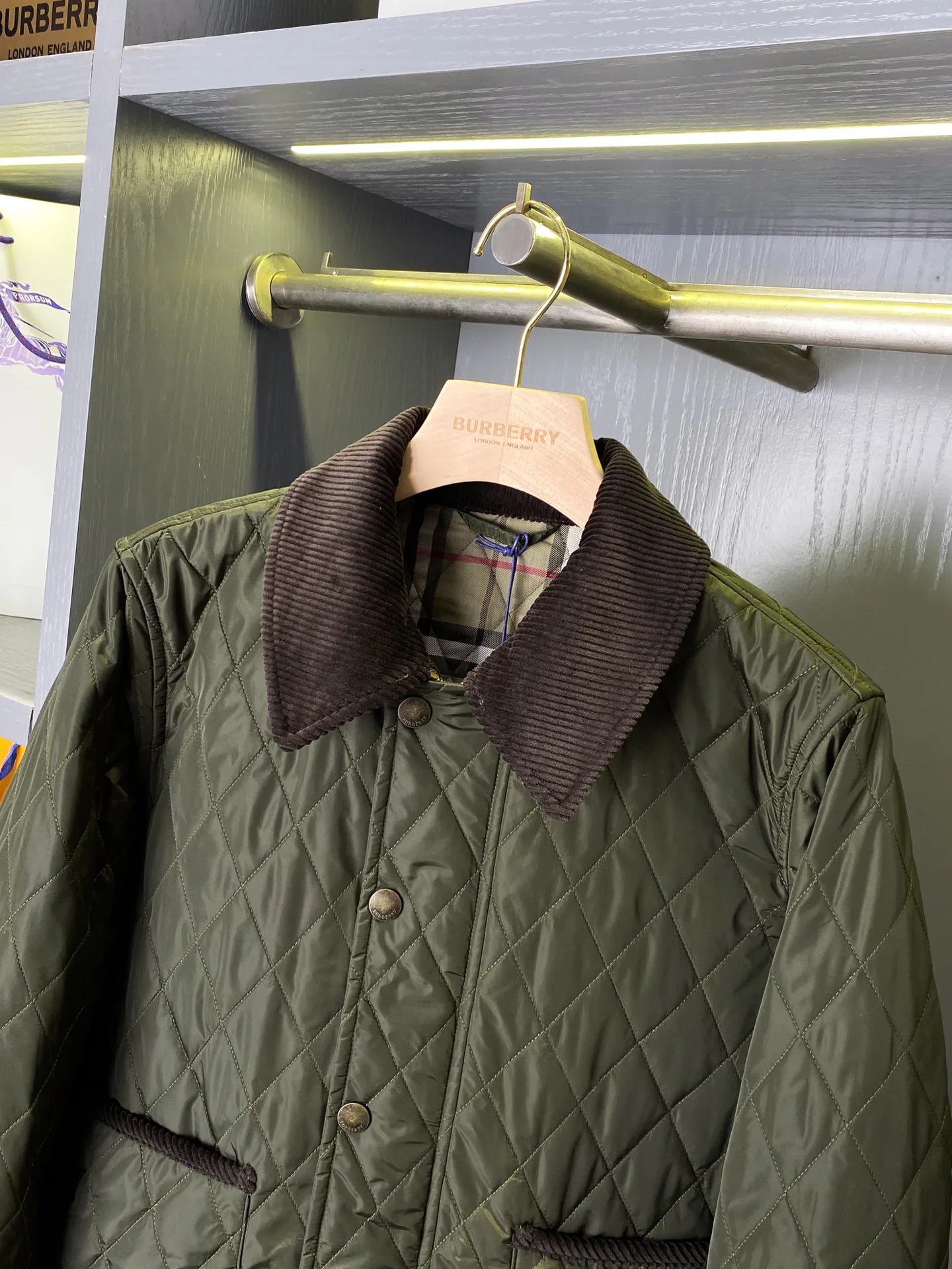 Women's Jackets And Down Jackets BURBERRY 18513002