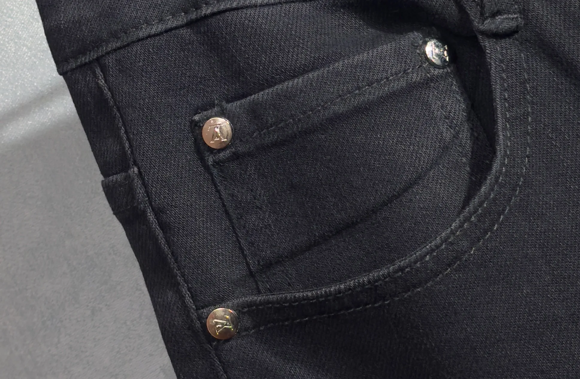 Men's Jeans LOUIS VUITTON 18098360