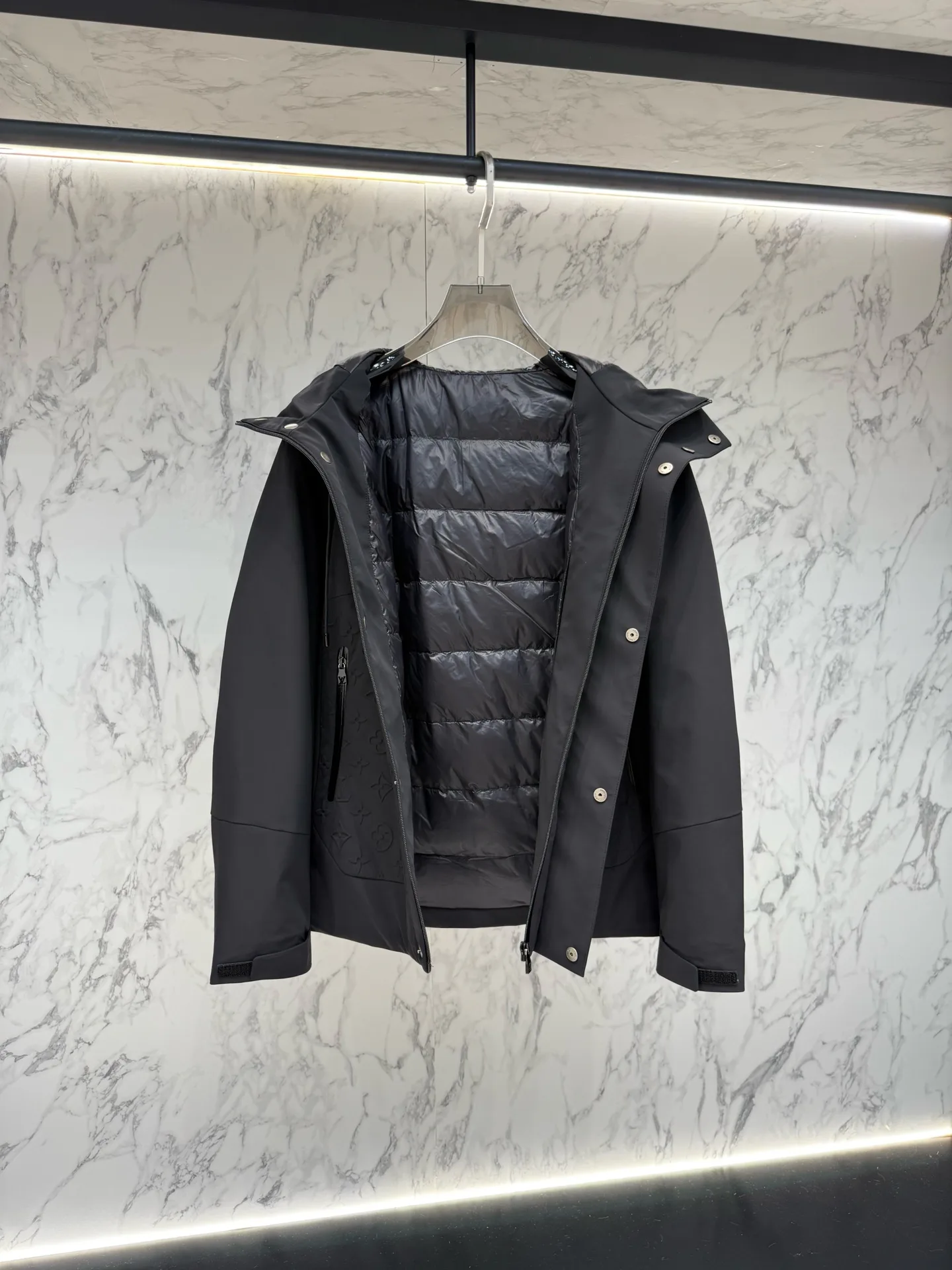 Men's Jackets And Down Jackets LOUIS VUITTON 18335118