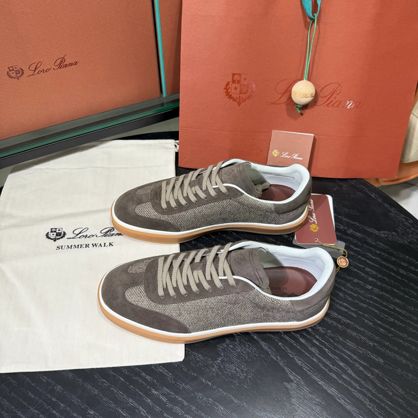 Women's Sneakers LORO PIANA 17955594