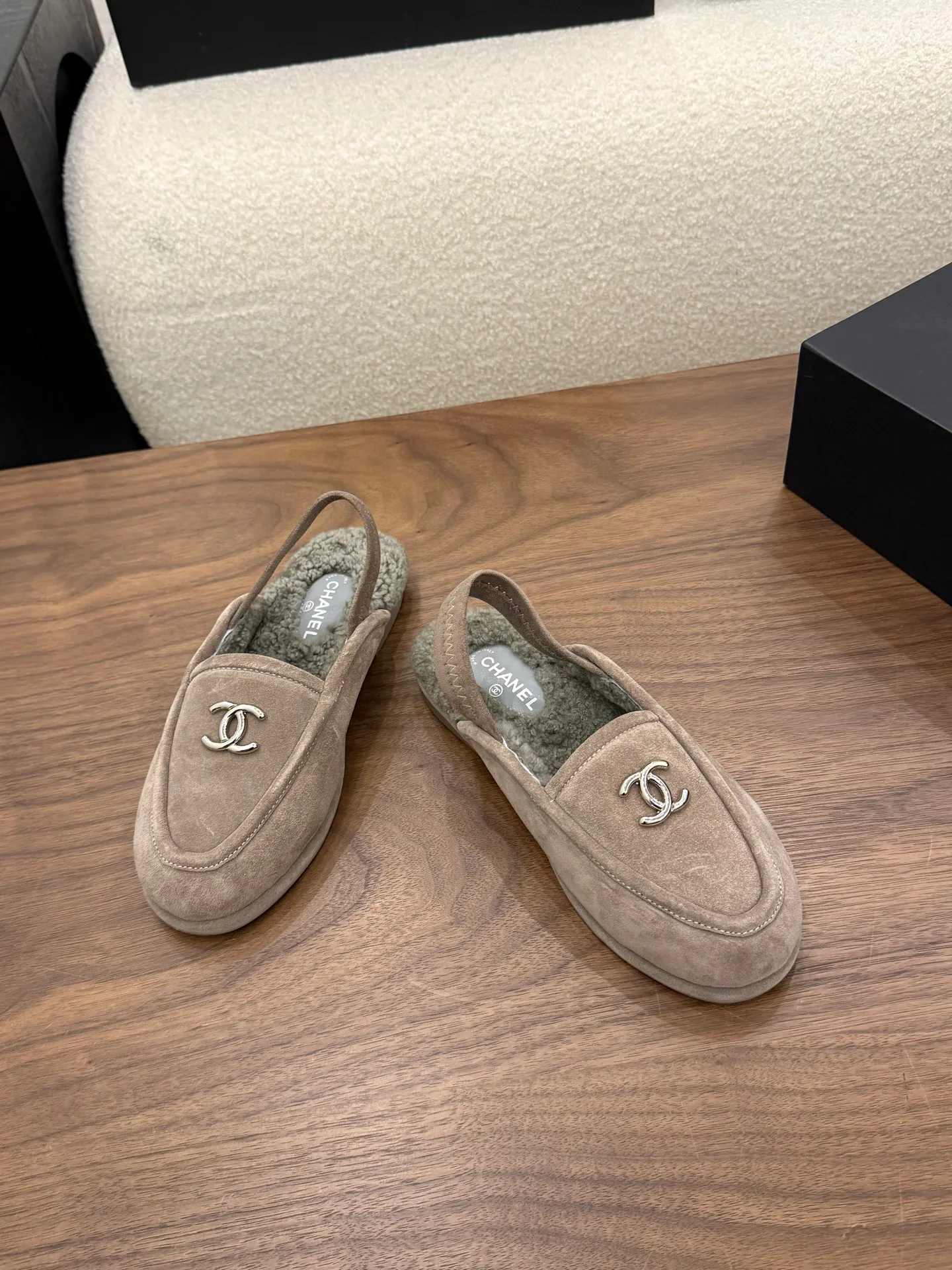 Women's Loafers And Moccasins CHANEL 18223717