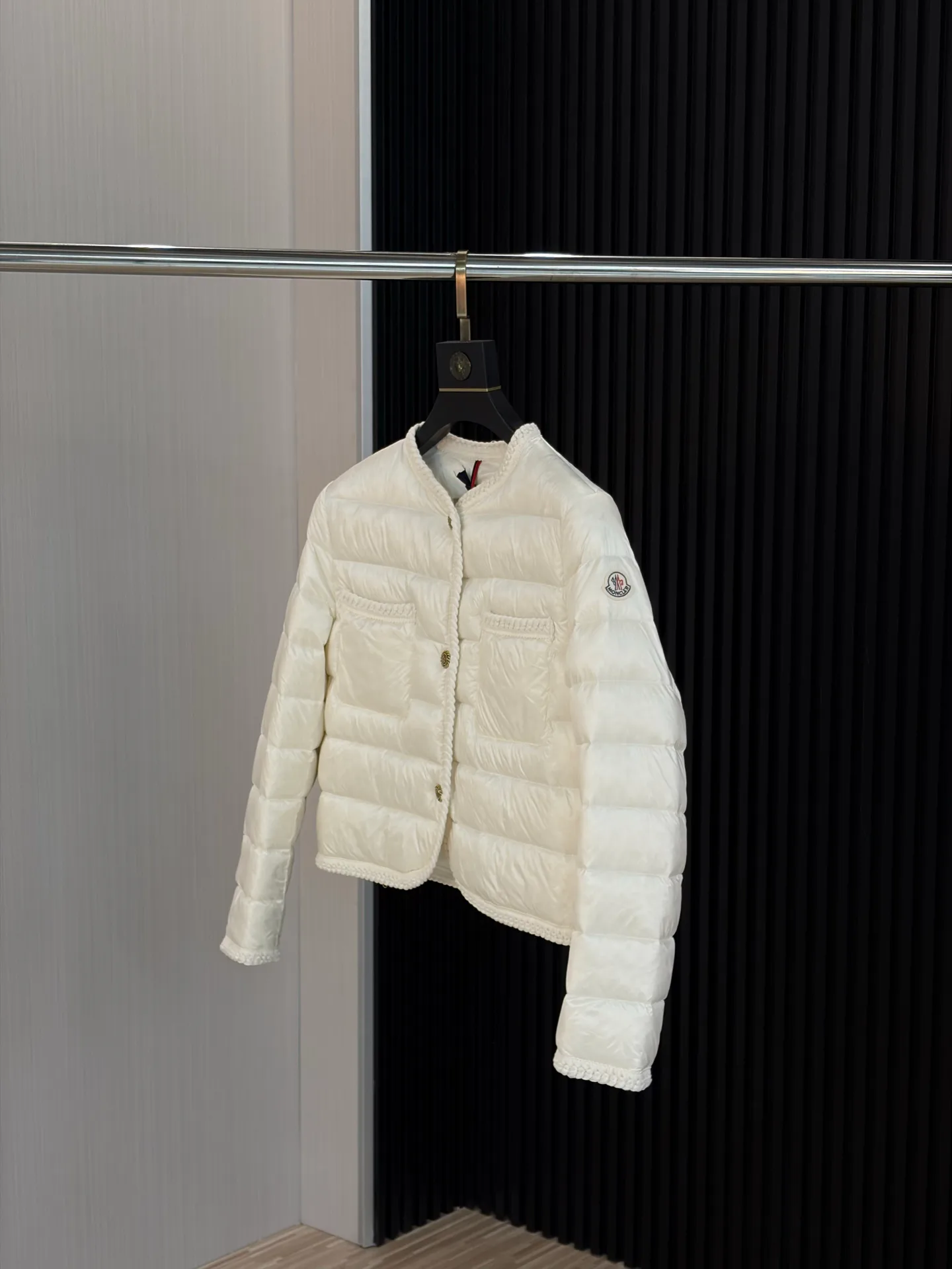 Куртки И Пуховики Женские Moncler 18600028