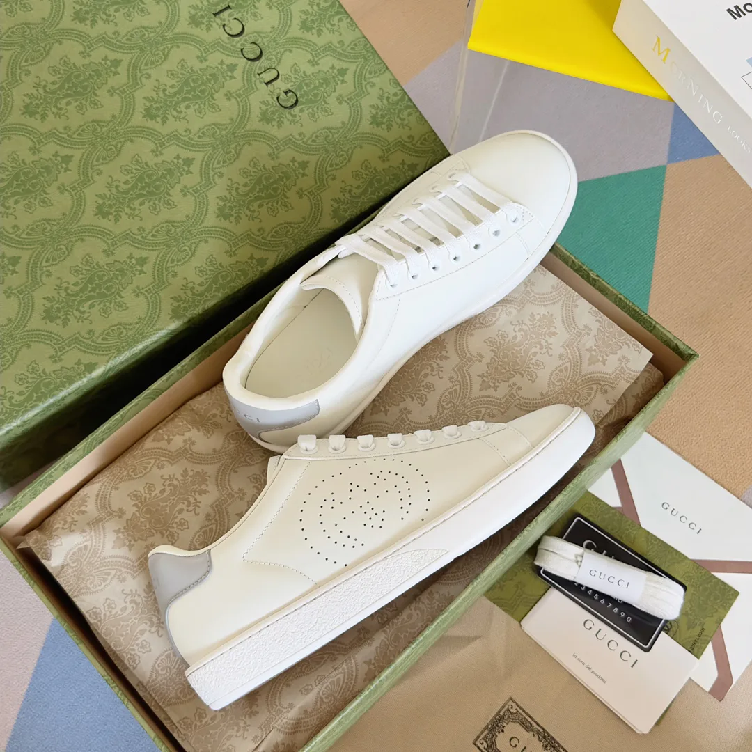 Women's Sneakers GUCCI 17620481