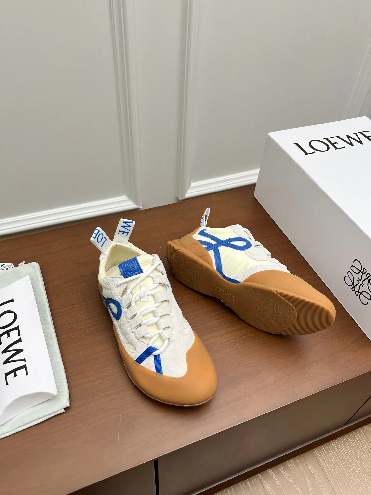 Women's Sneakers LOEWE 17796879