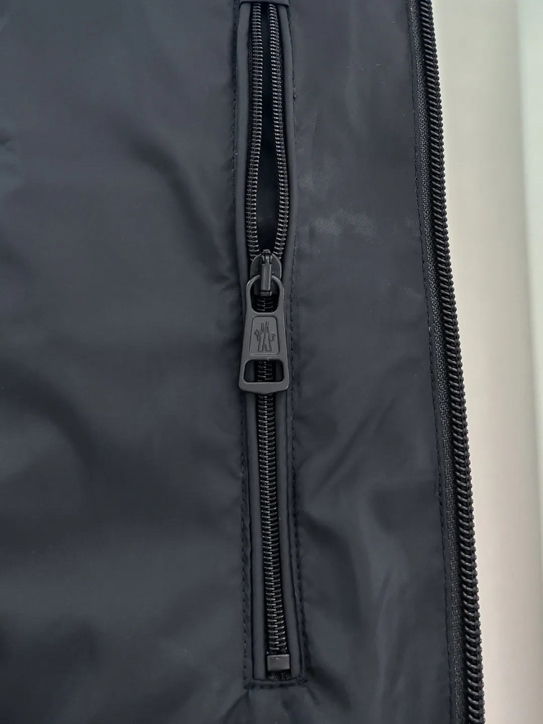 Жилеты Мужские Moncler 18596635