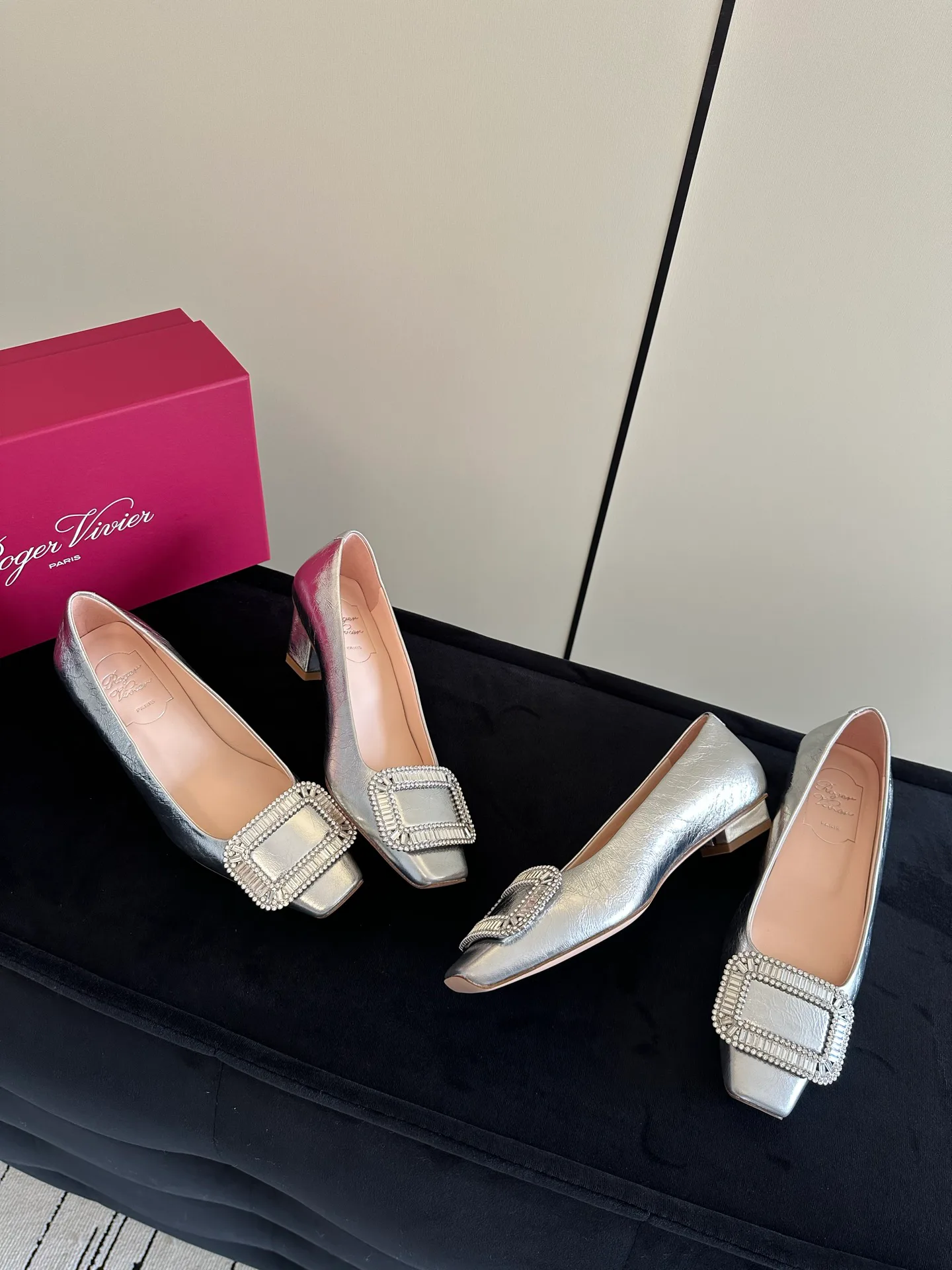 Women's Heels ROGER VIVIER 17624503