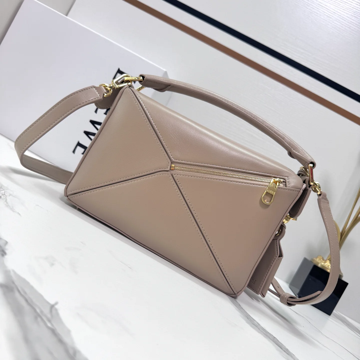 Women's Classic Handbags LOEWE 17270396