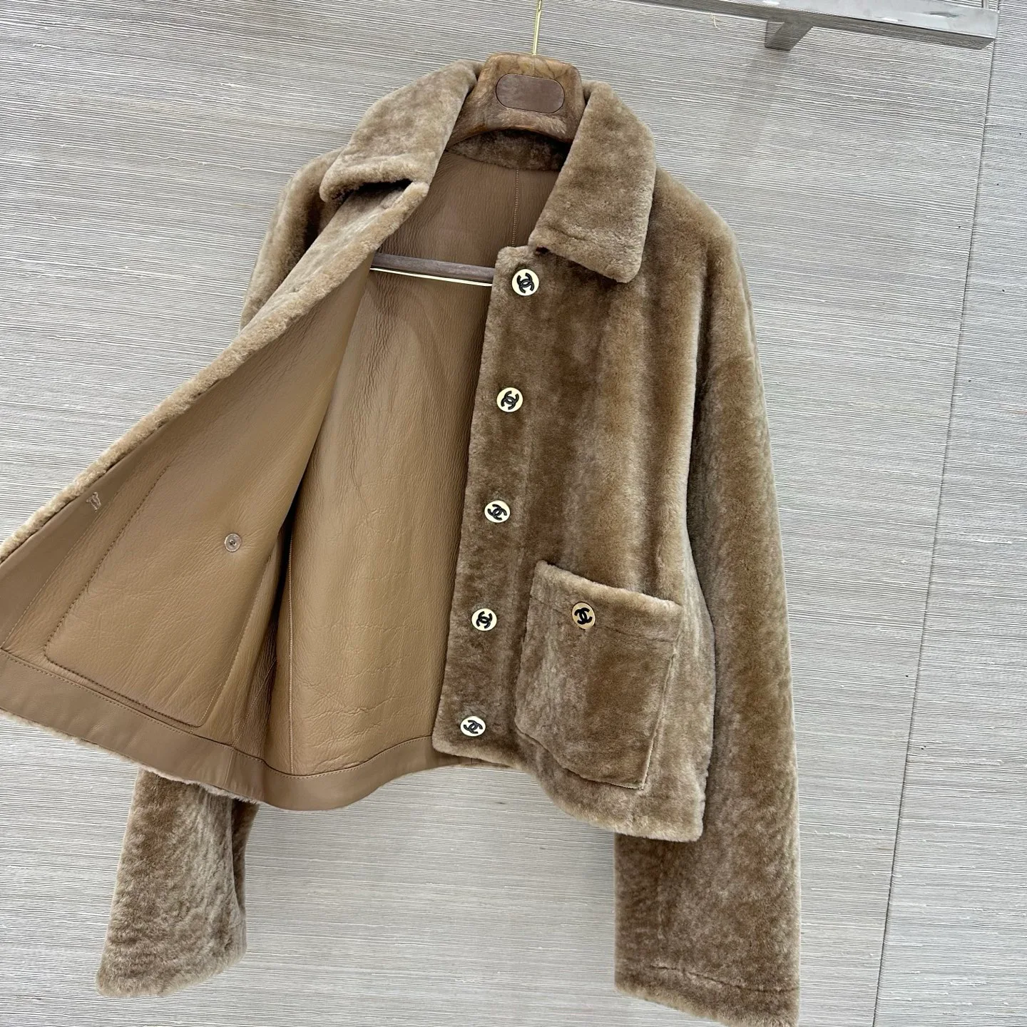 Women's Leather Jackets And Sheepskin Coats CHANEL 18230384