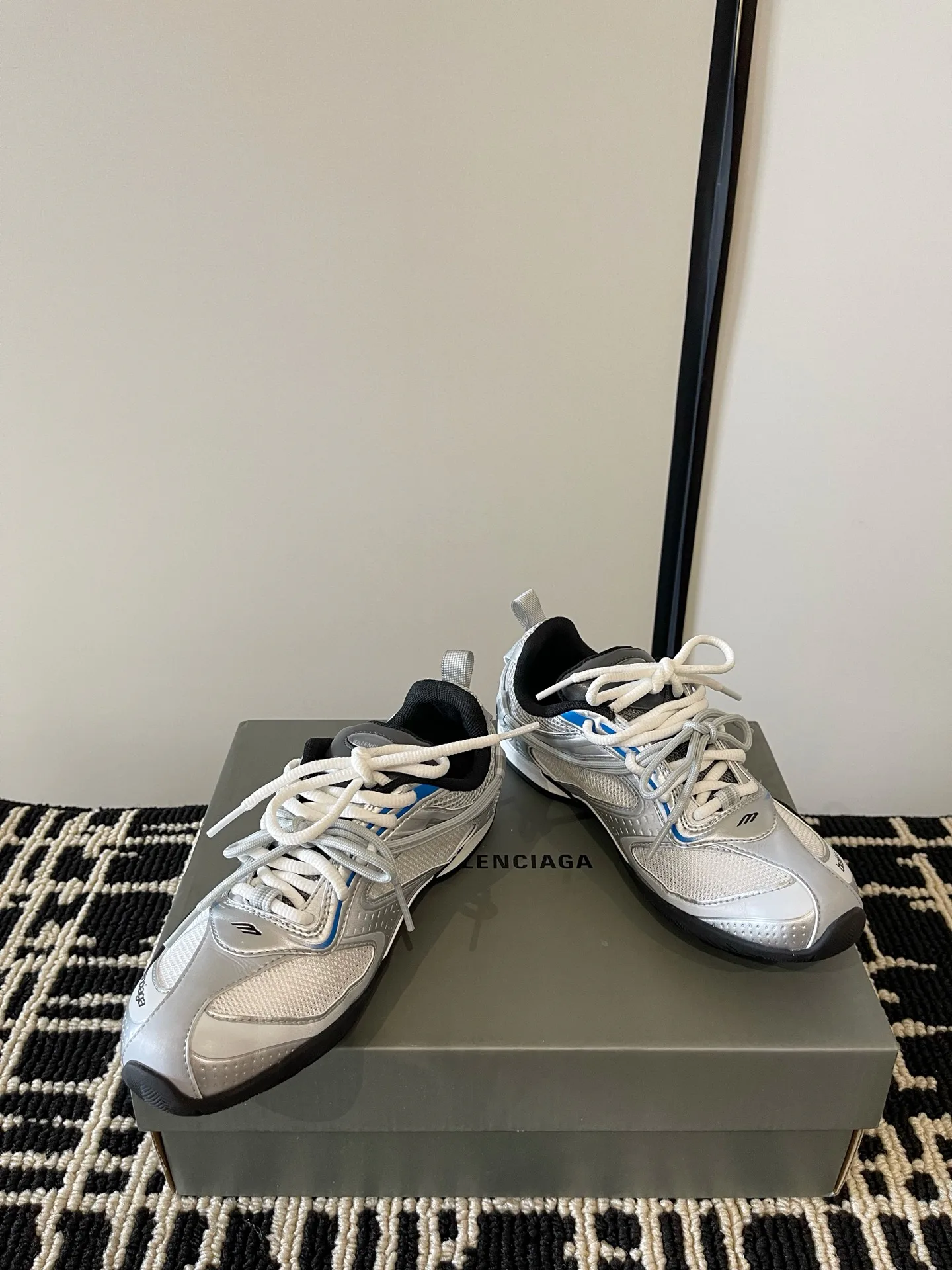 Women's Sneakers BALENCIAGA 18386315