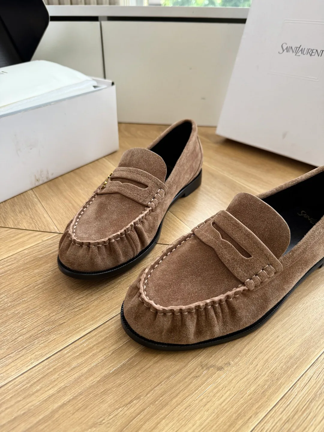 Women's Loafers And Moccasins SAINT LAURENT 17569092
