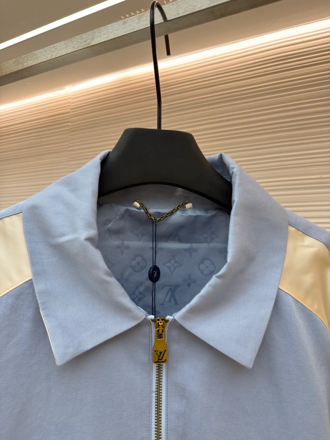Men's Jackets And Down Jackets LOUIS VUITTON 17740877