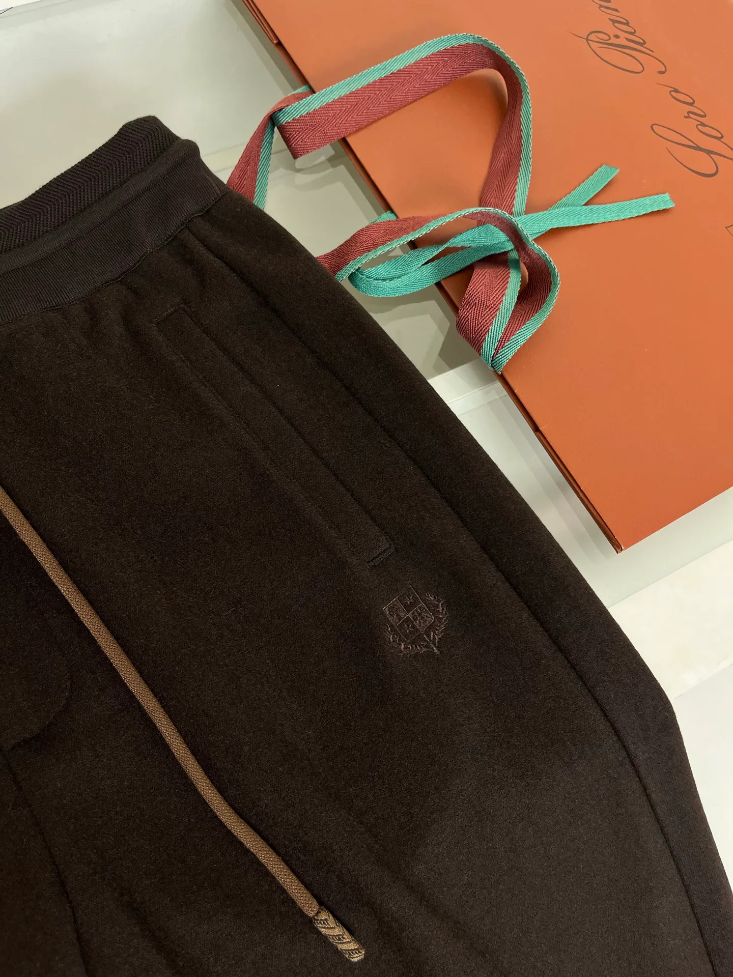 Men's Trousers LORO PIANA 18464152