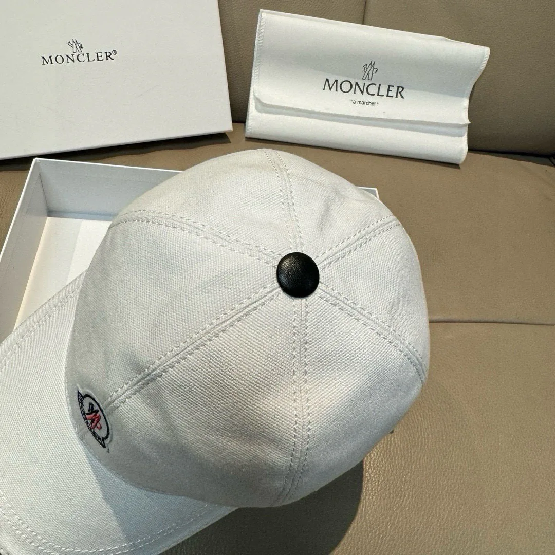 Hats MONCLER 17604849