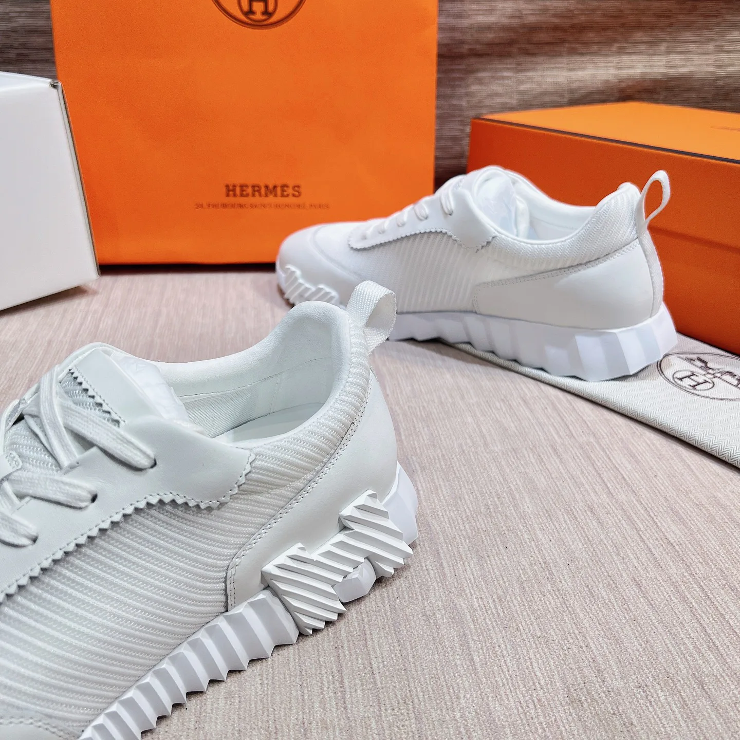 Women's Sneakers HERMES 17749552