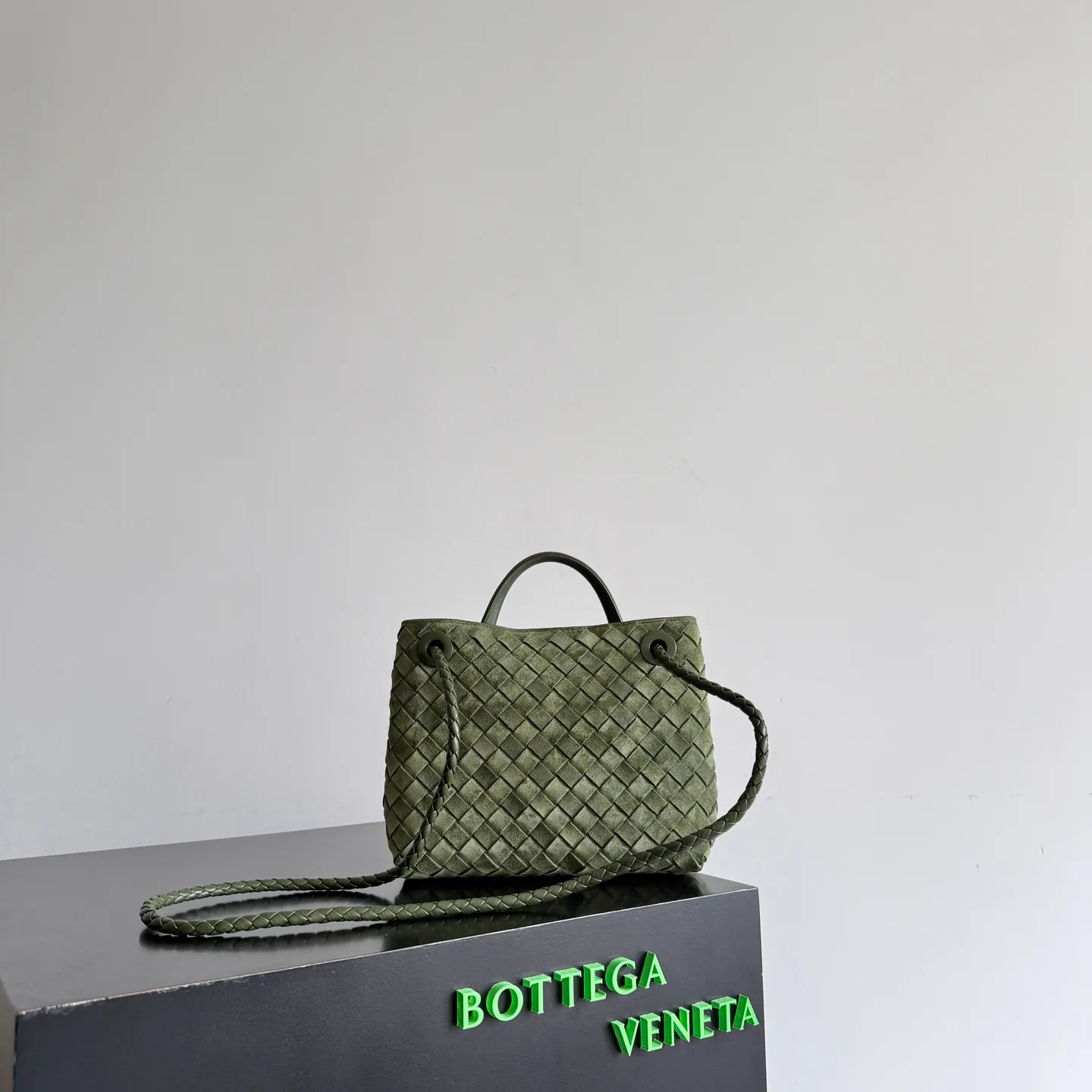 Women's Classic Handbags BOTTEGA VENETA 18367479
