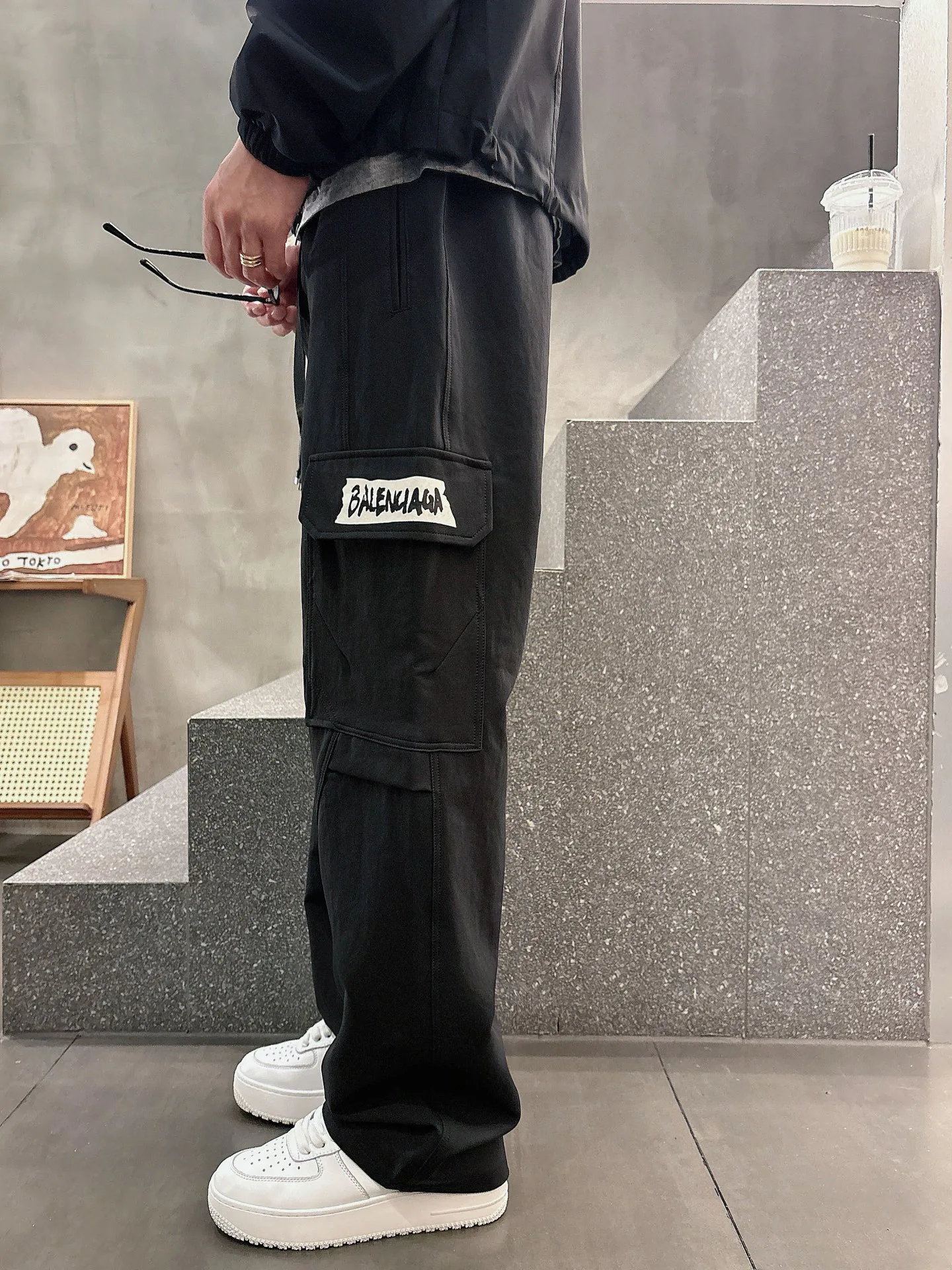 Men's Trousers BALENCIAGA 18340445