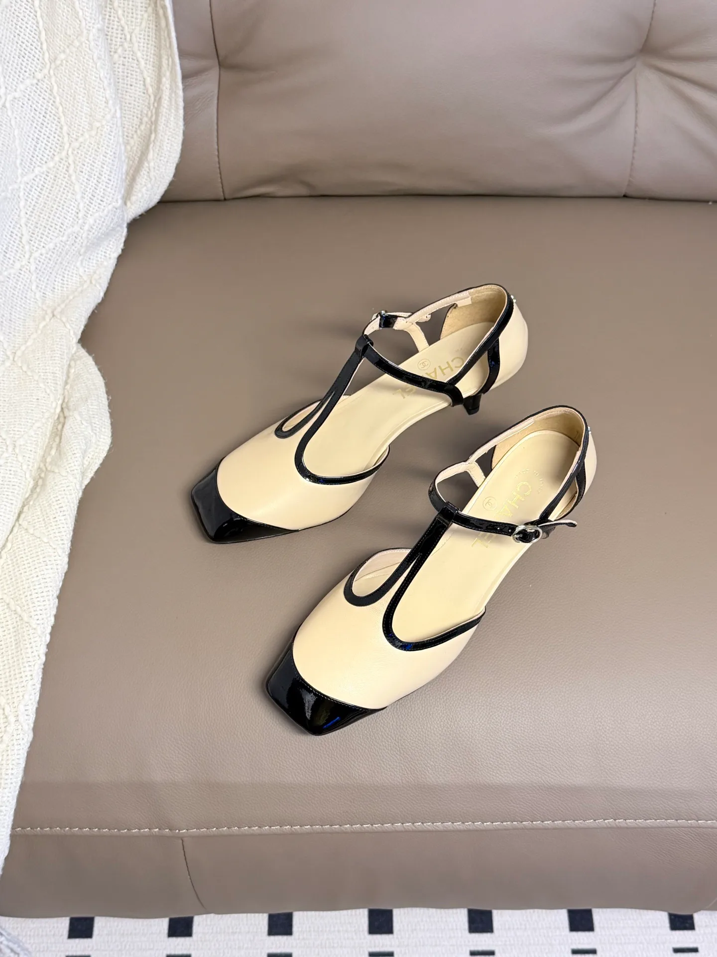 Women's Open-Toe Sandals CHANEL 18083647
