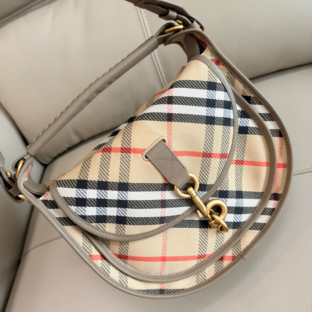 Women's Shoulder Bags BURBERRY 16993935