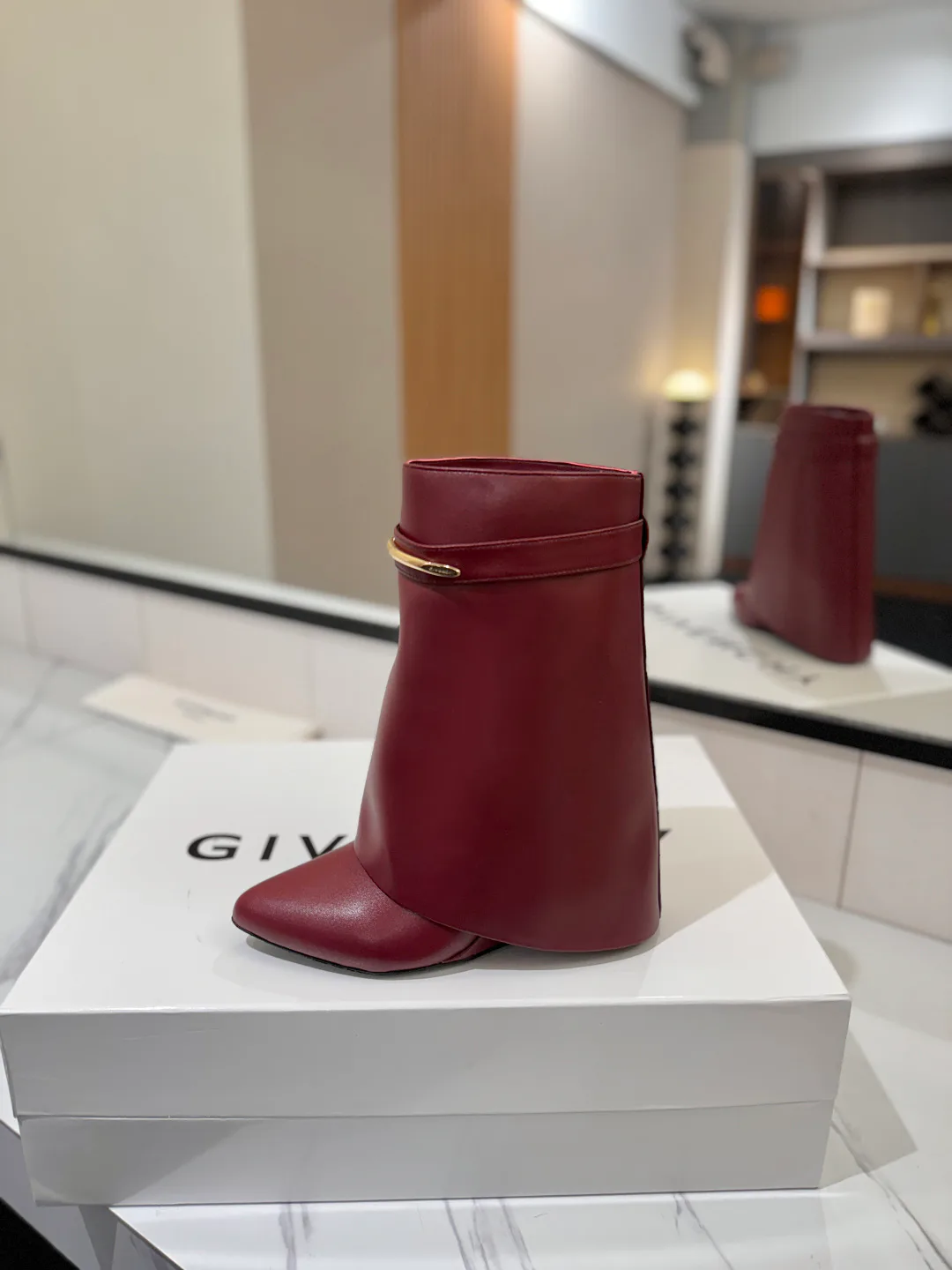 Women's Booties GIVENCHY 18134729