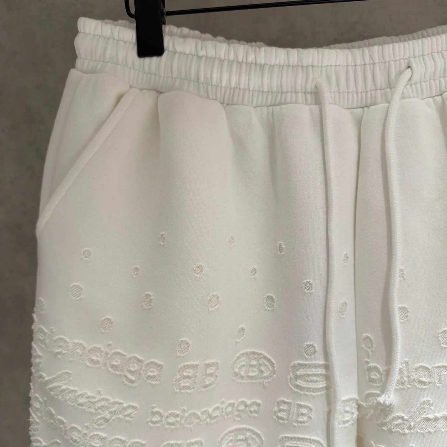 Men's Shorts BALENCIAGA 17361797