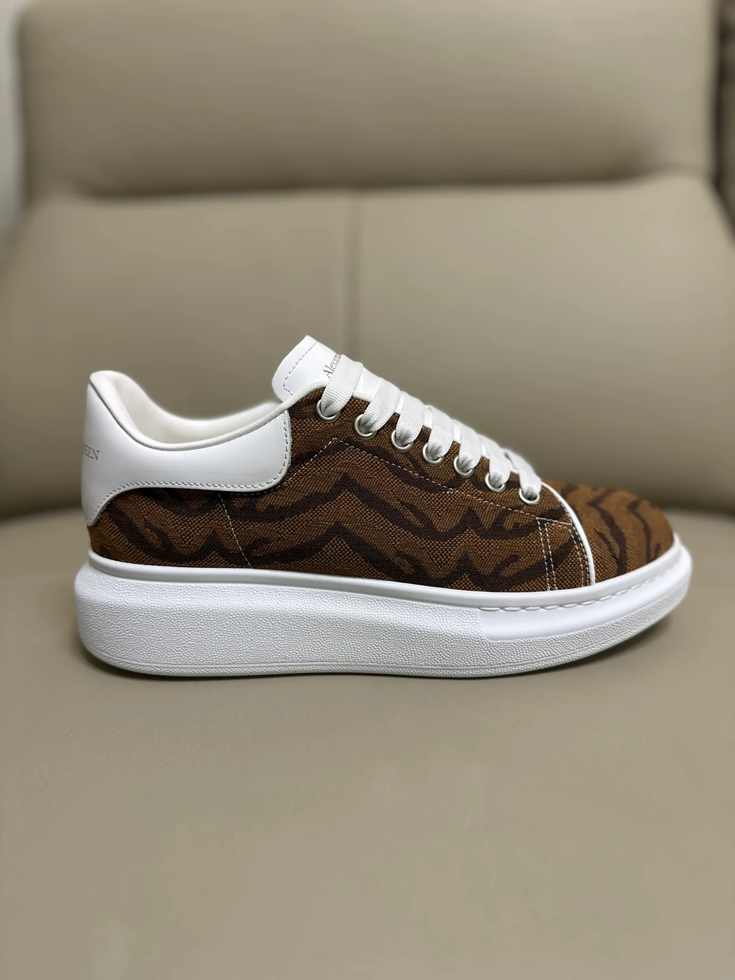 Кроссовки Женские Alexander Mcqueen 18616763