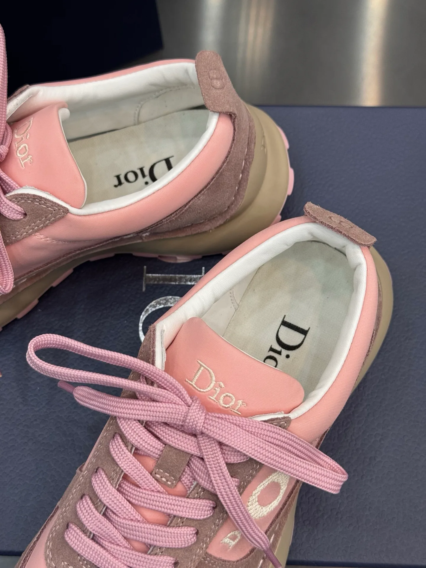Women's Sneakers CHRISTIAN DIOR 18202644