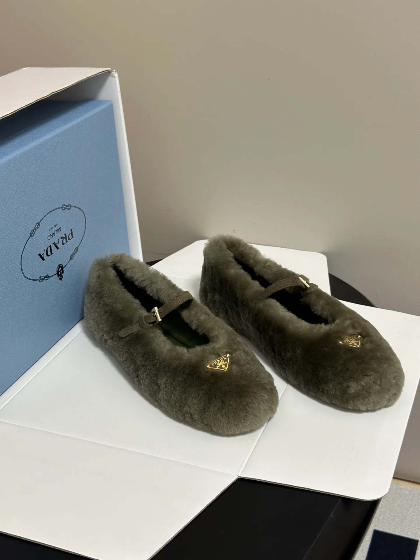 Women's Ballet Flats PRADA 18049706