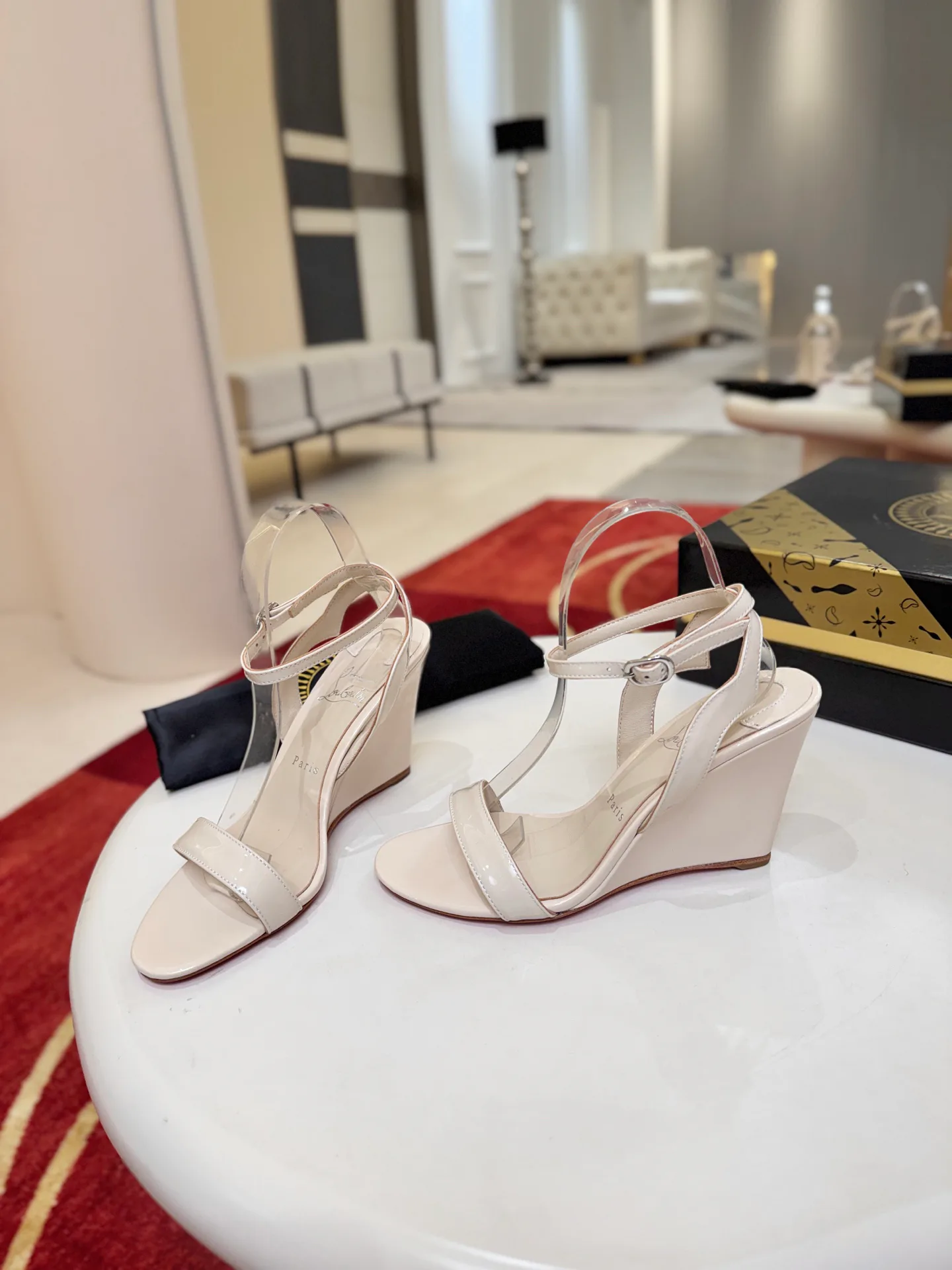 Women's Open-Toe Sandals CHRISTIAN LOUBOUTIN 18500925