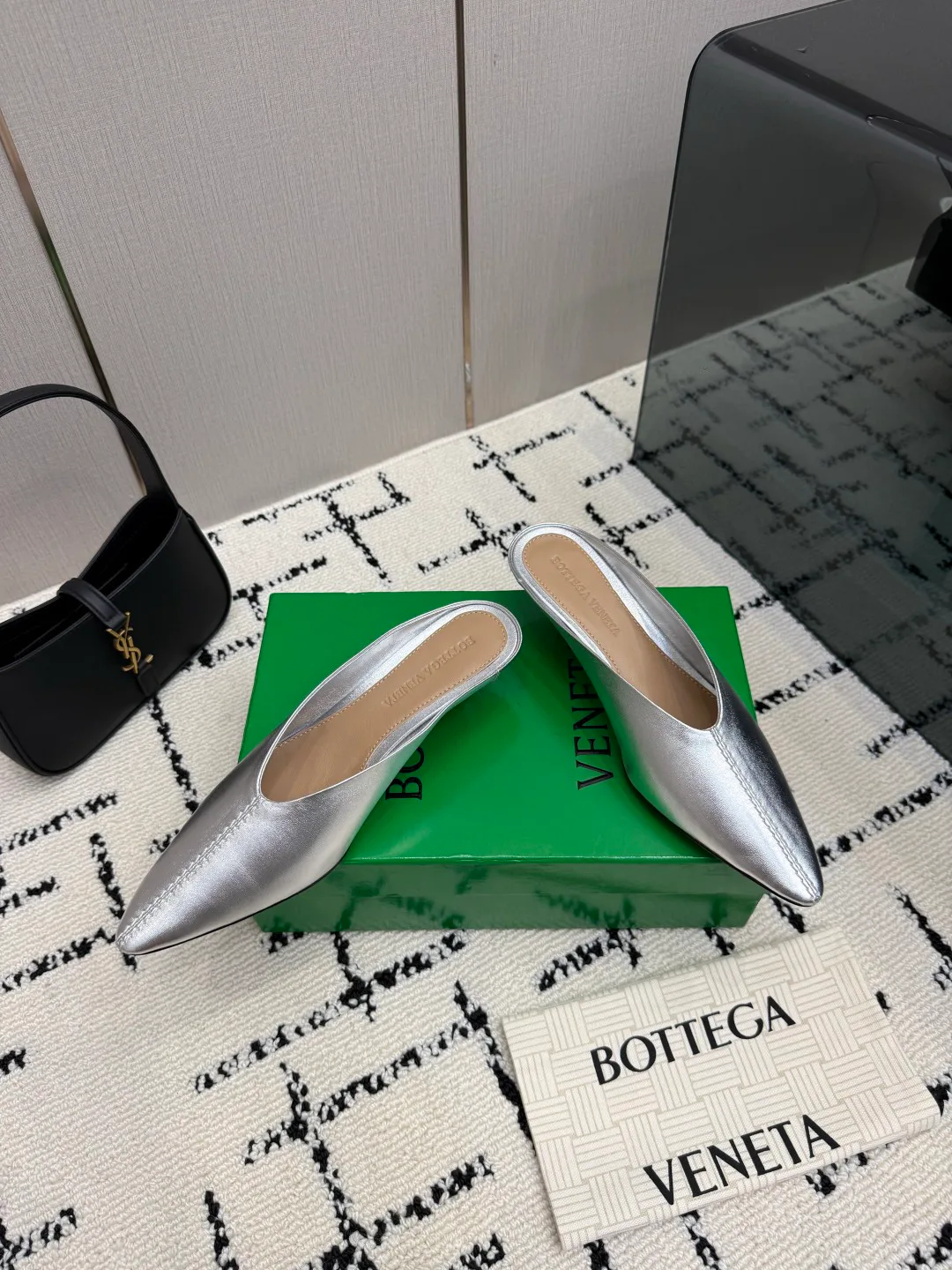 Women's Mules And Clogs BOTTEGA VENETA 18135178