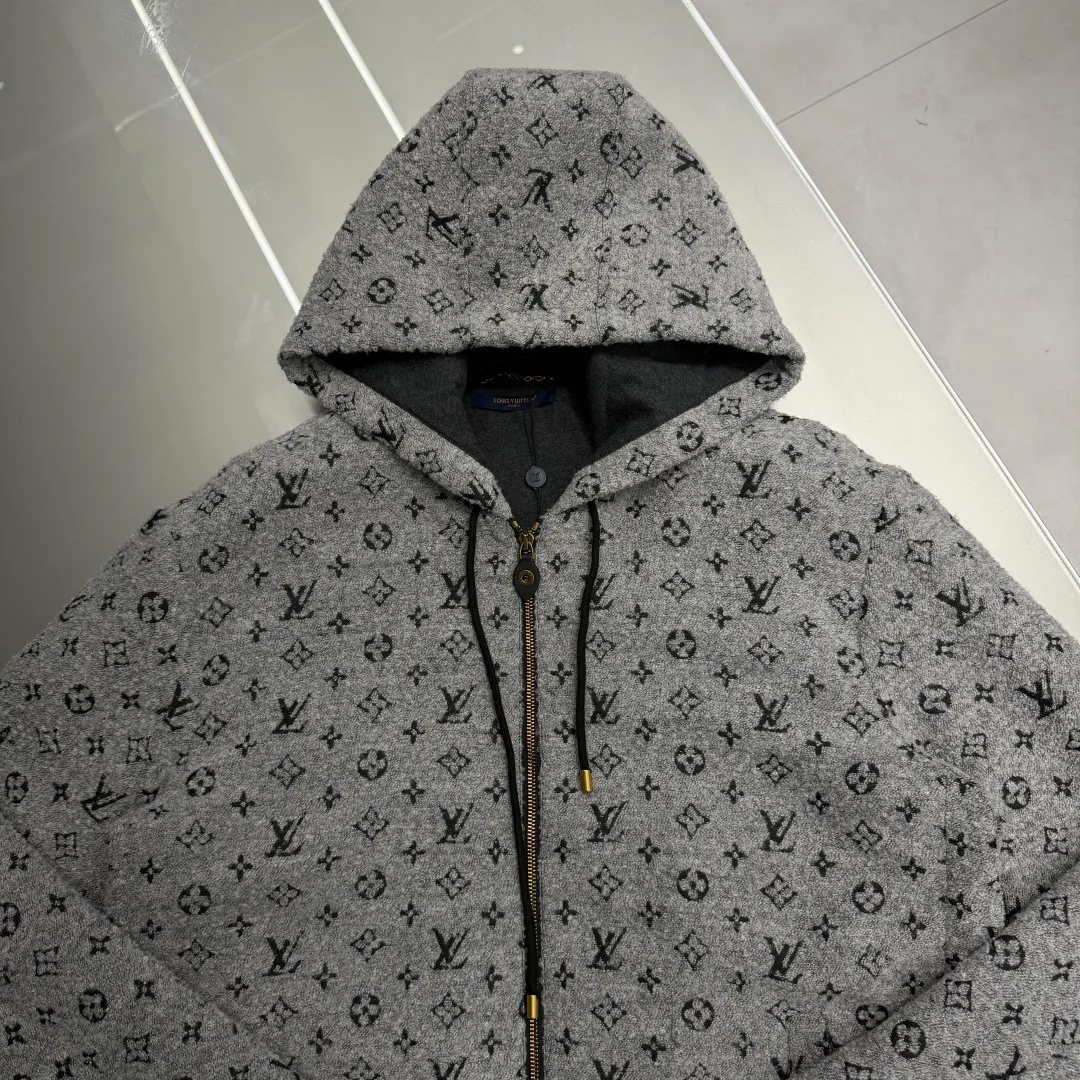 Куртки И Пуховики Мужские Louis Vuitton 18630885