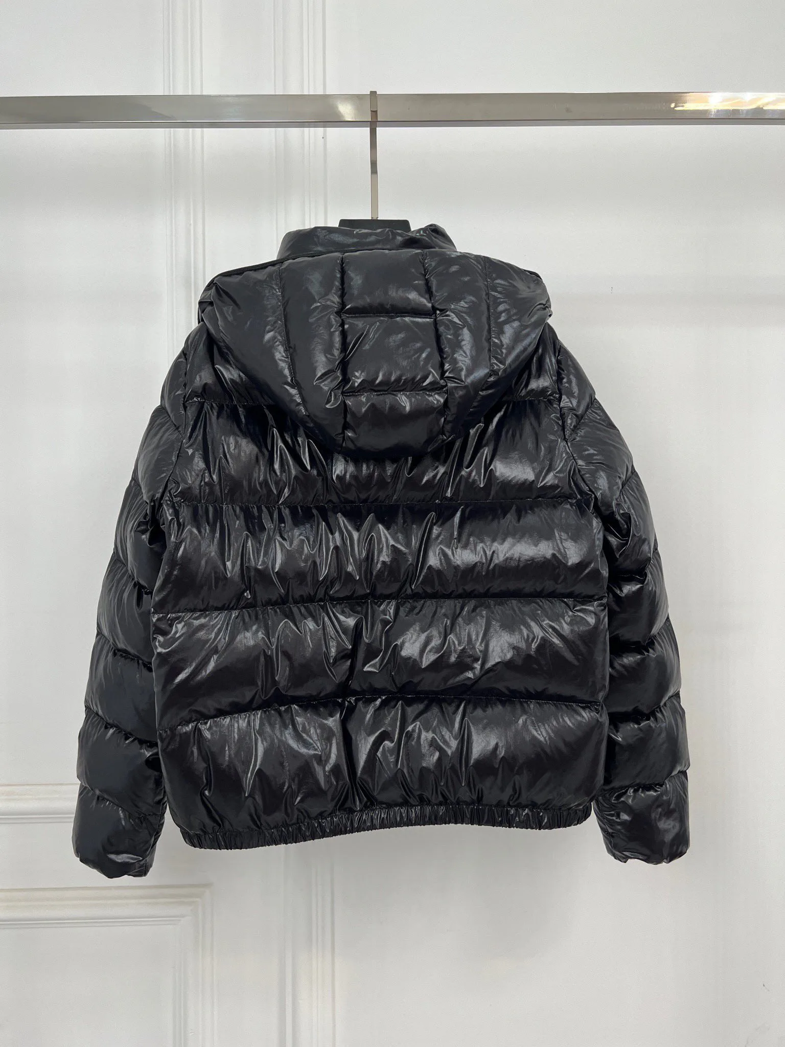 Women's Jackets And Down Jackets MONCLER 18416217