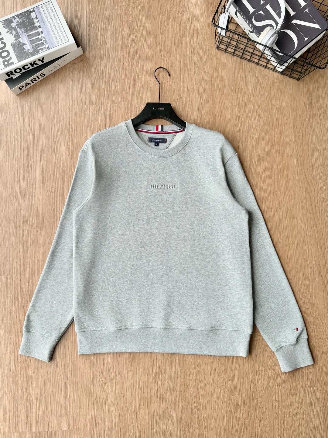Women's Sweatshirts And Hoodies TOMMY HILFIGER 18182380