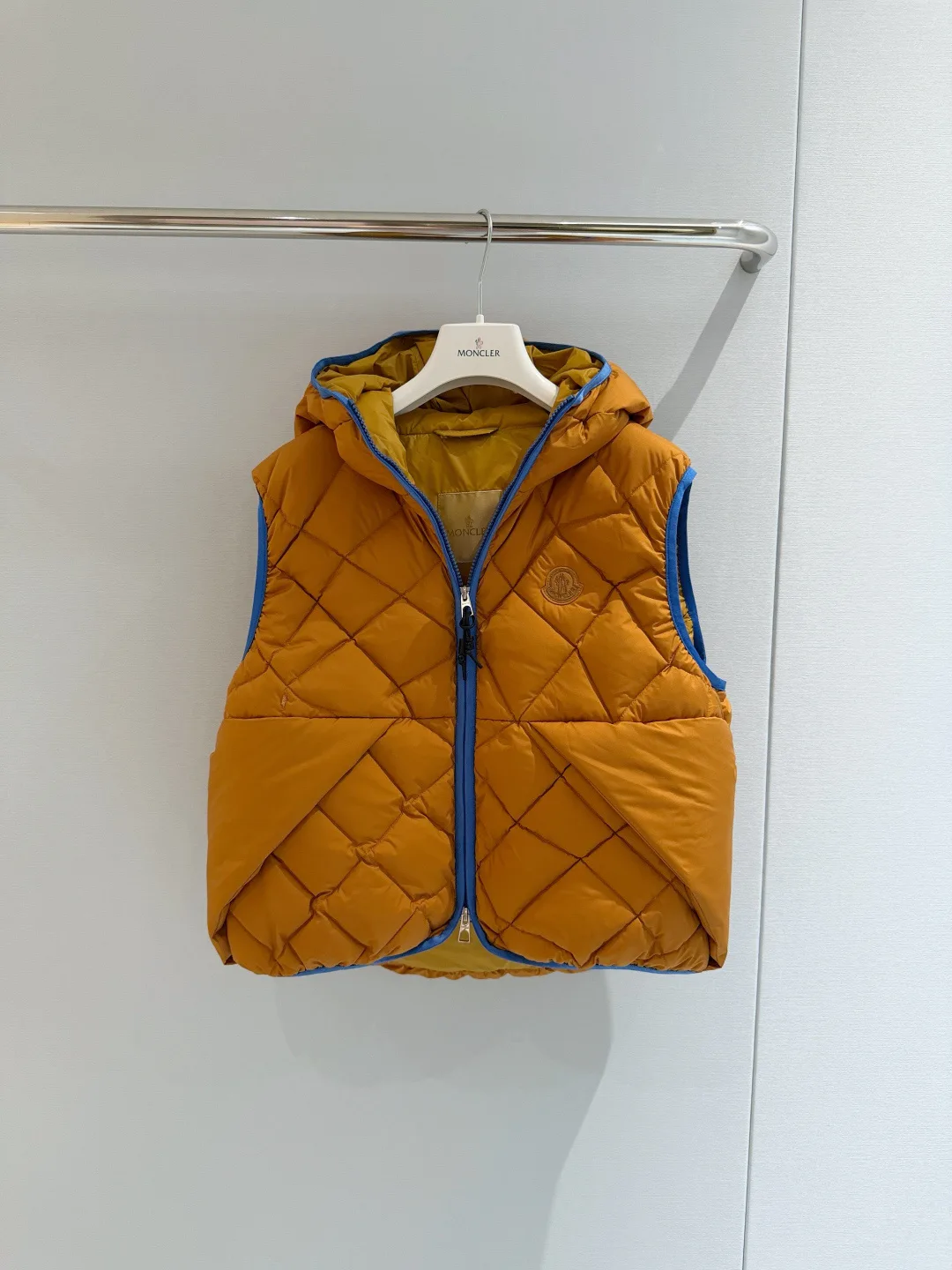 Women's Vests MONCLER 18538560