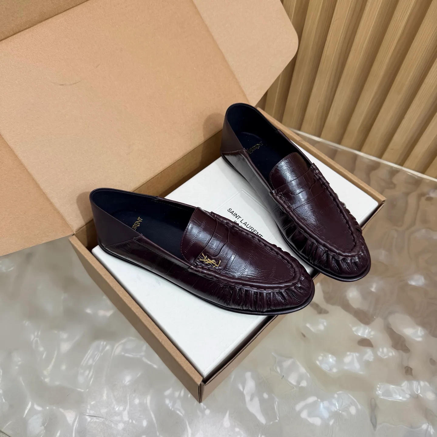Women's Loafers And Moccasins SAINT LAURENT 18062368